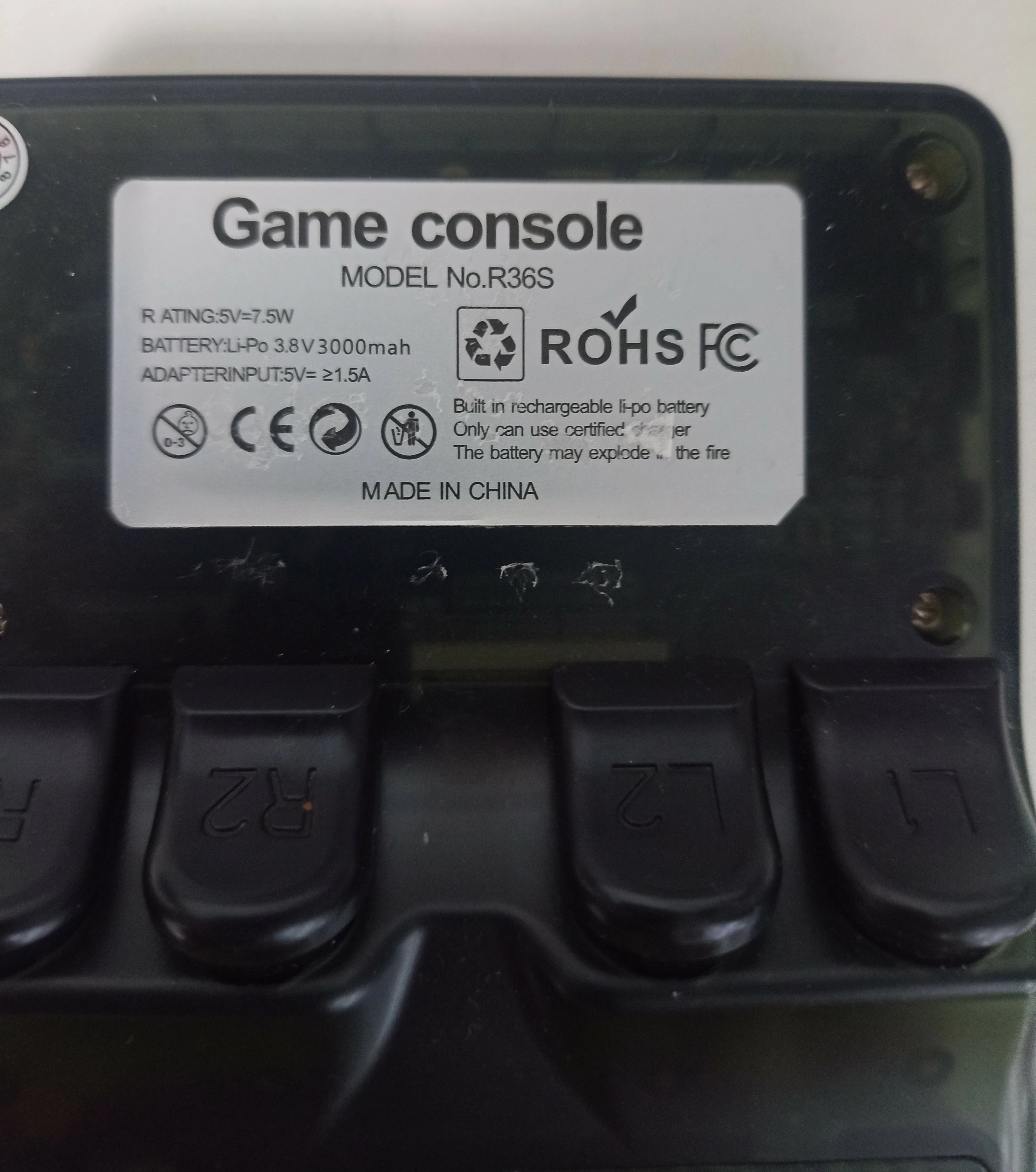 konsola-retro-gameconsole-r36s-waga-produktu-z-opakowaniem-jednostkowym-0335