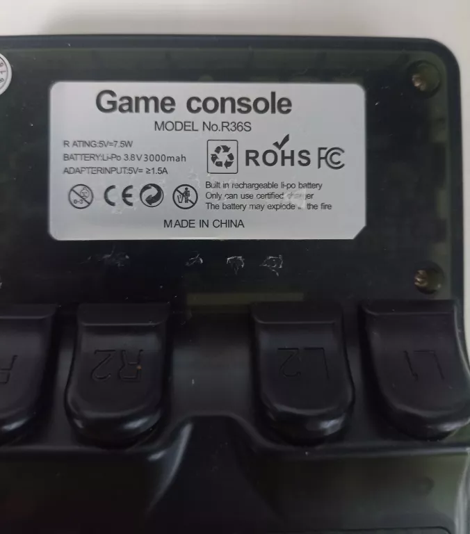 konsola-retro-gameconsole-r36s-waga-produktu-z-opakowaniem-jednostkowym-0335