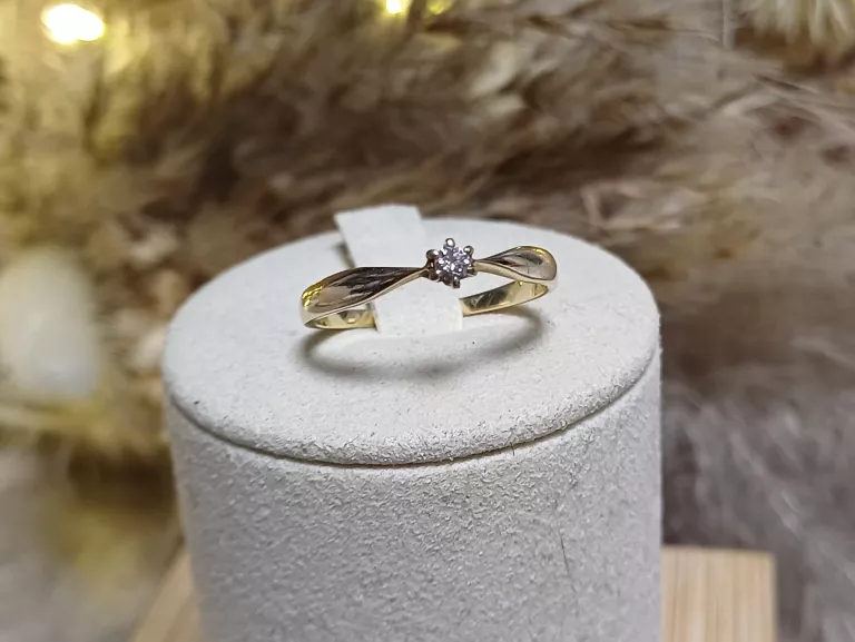 zloty-pierscionek-z-brylantem-proba-585-172g-r-14-material-15835-2