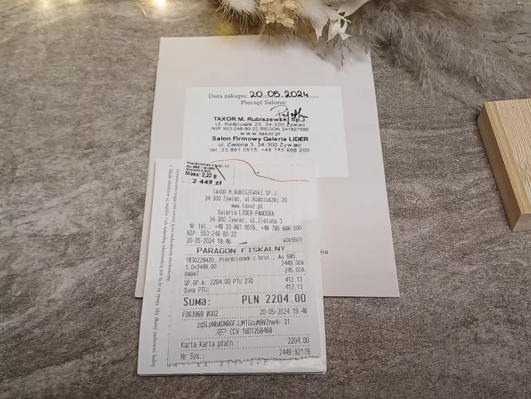 zloty-pierscionek-z-brylantem-proba-585-222g-r17-kolor-249512-1647429