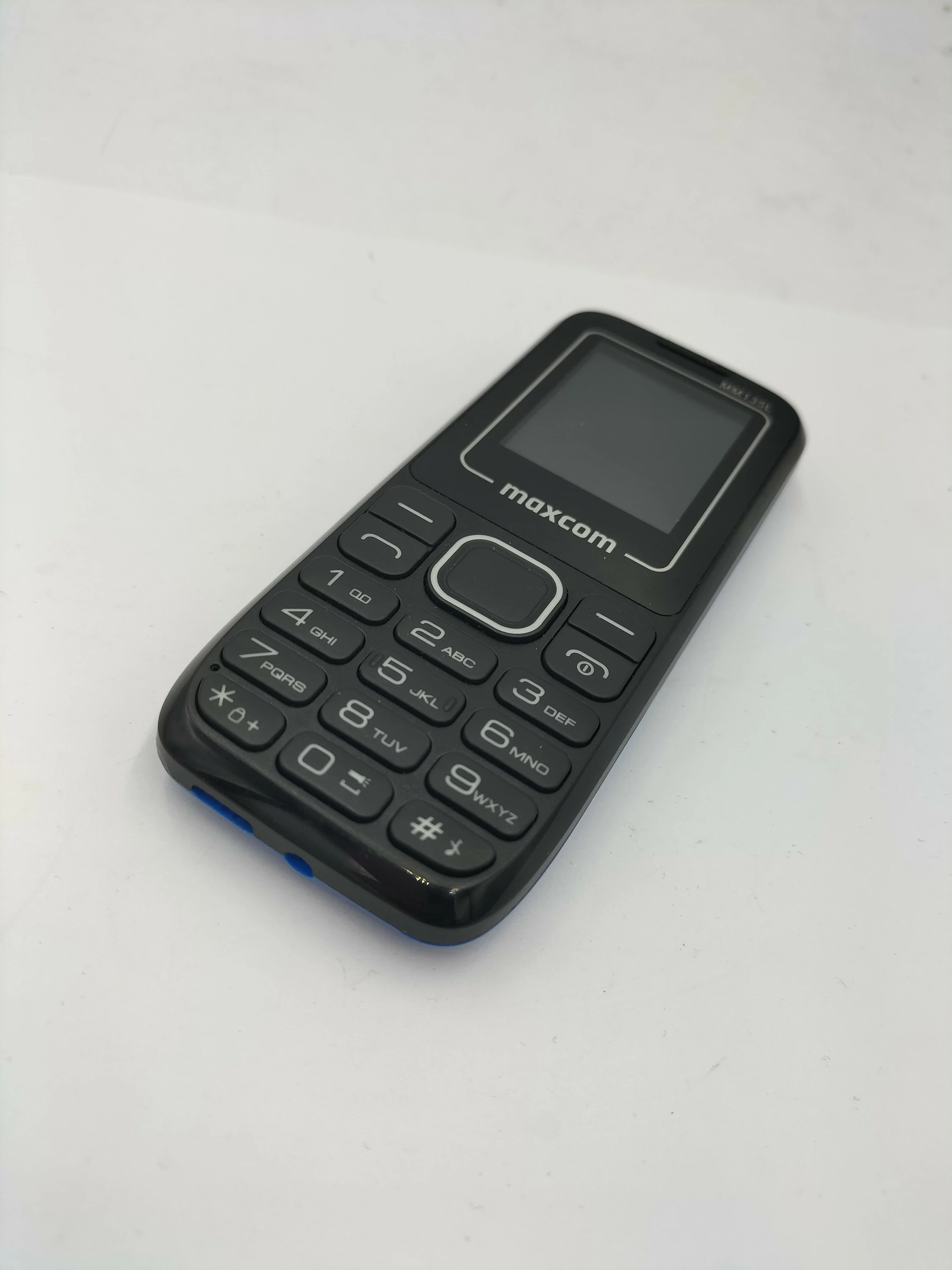 telefon-maxcom-mm135l-stan-11323-2