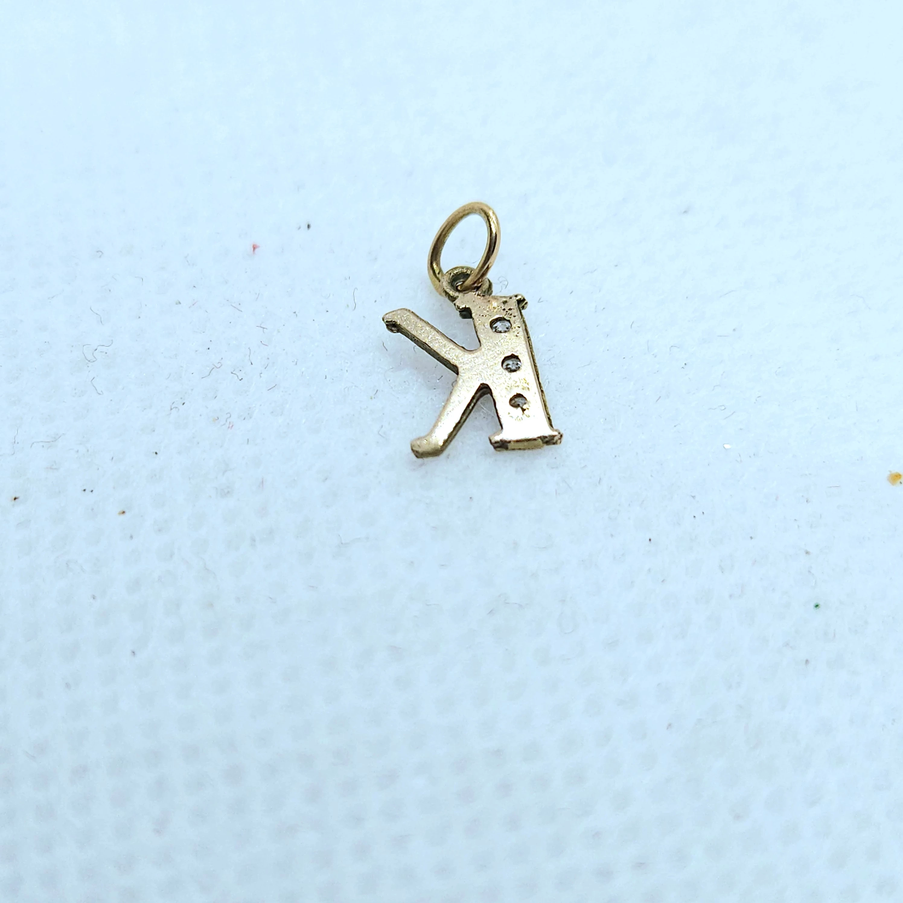 delikatna-zlota-zawieszka-k-p585-028-g-stan-11323-2