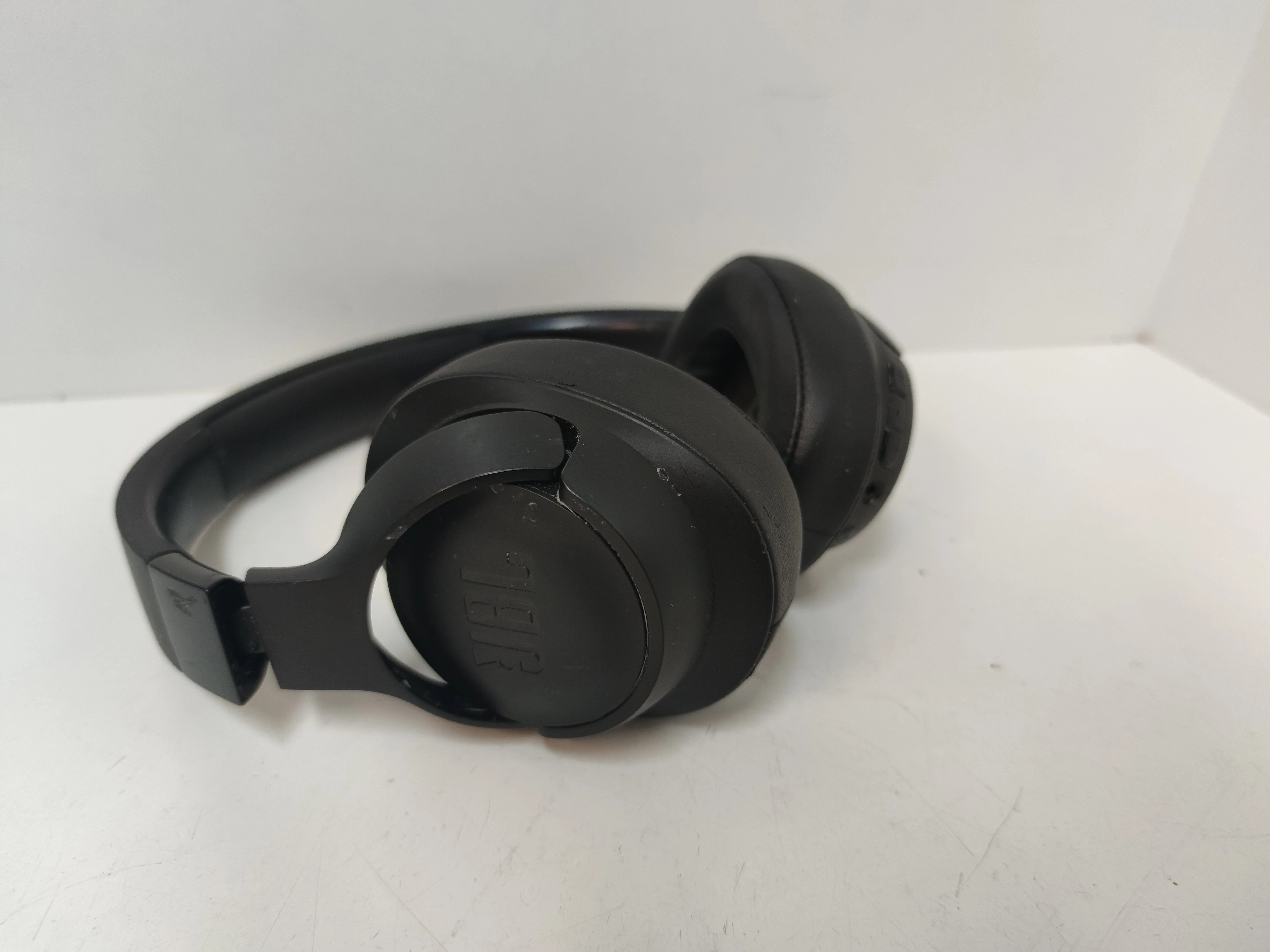 sluchawki-jbl-tune-710-bt-rodzaj-sluchawek-203681-217745