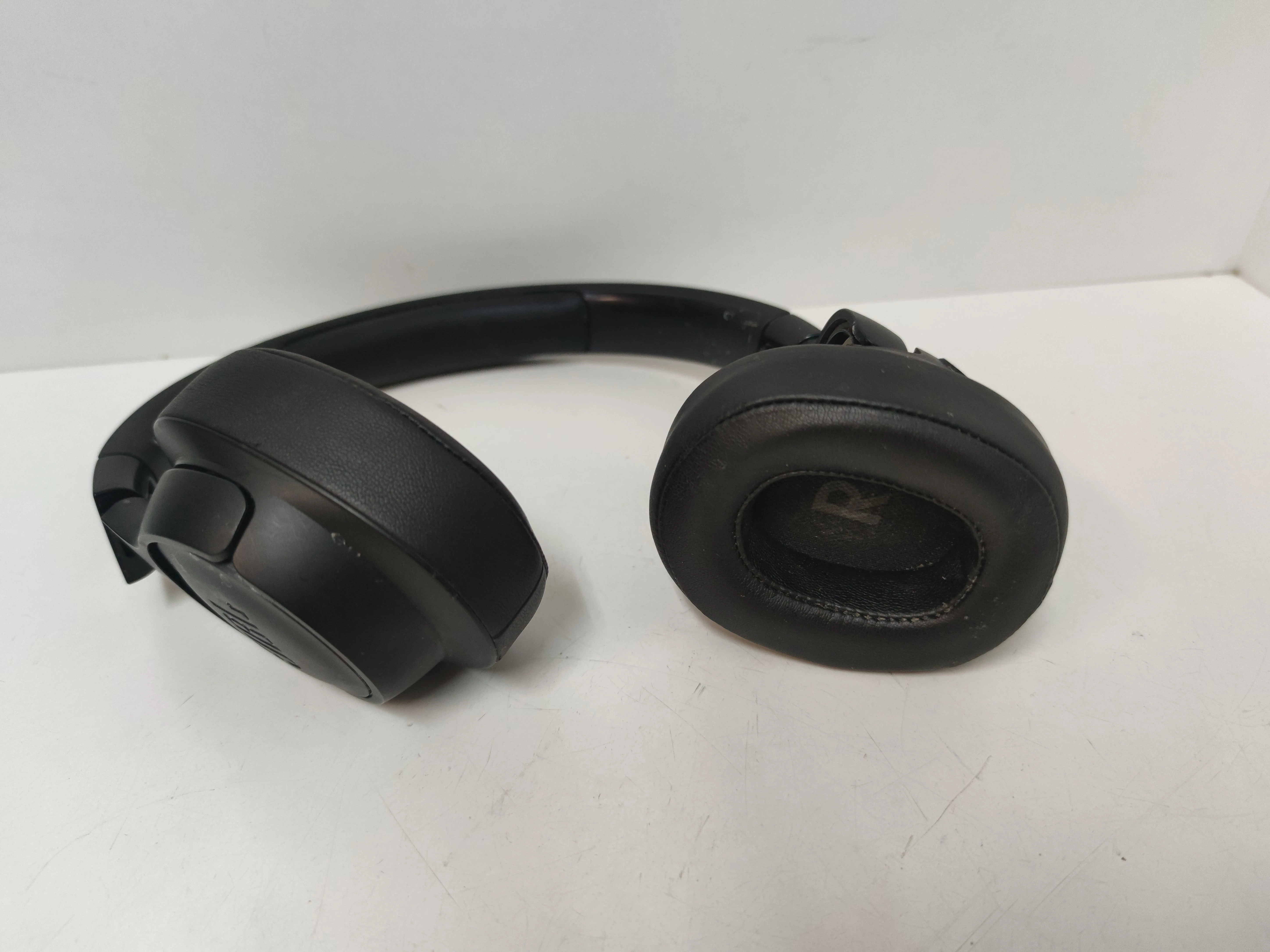 sluchawki-jbl-tune-710-bt-kod-producenta-t710btjblblack