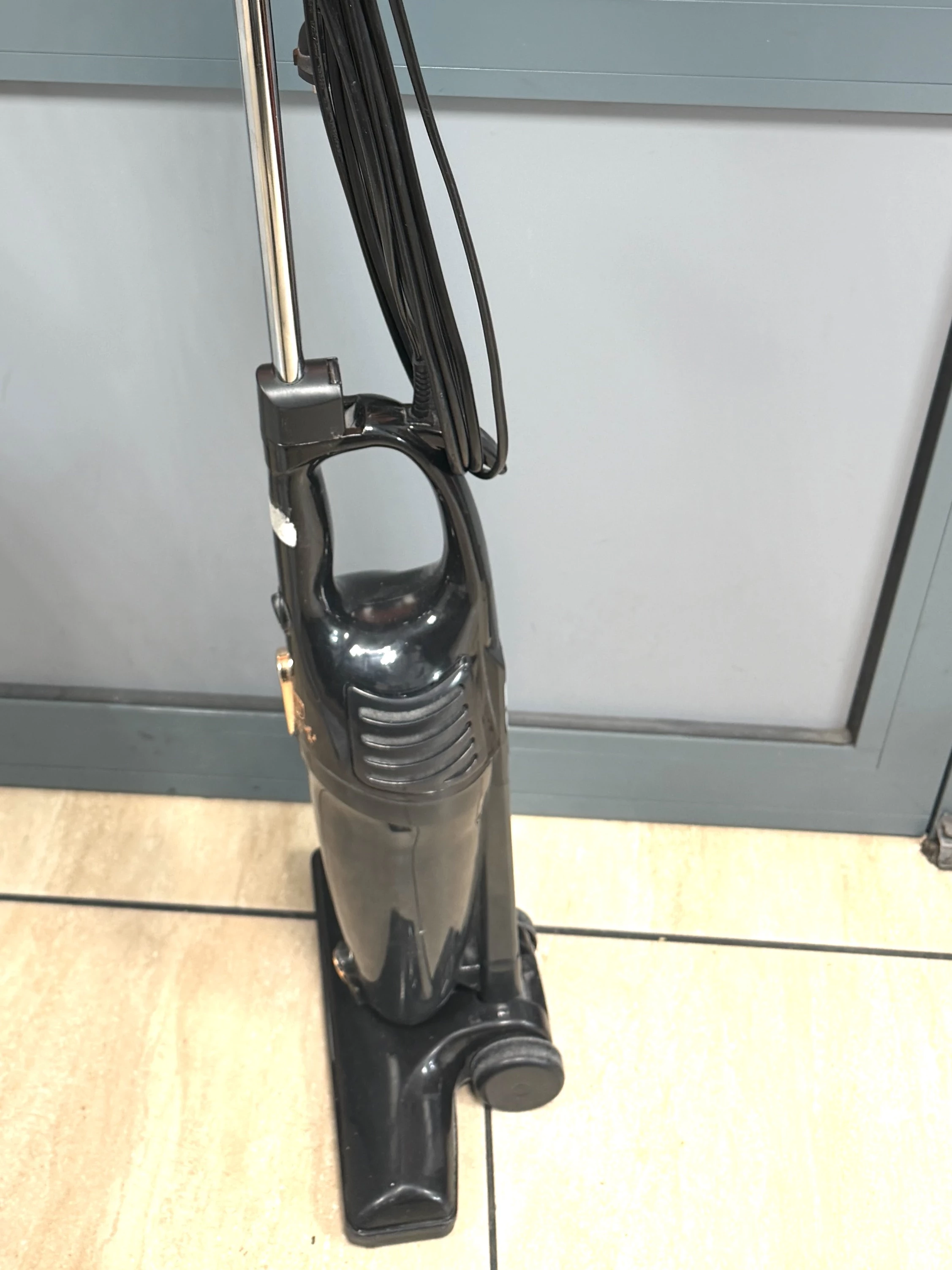 odkurzacz-pionowy-berling-haus-bh-9321-stan-11323-2