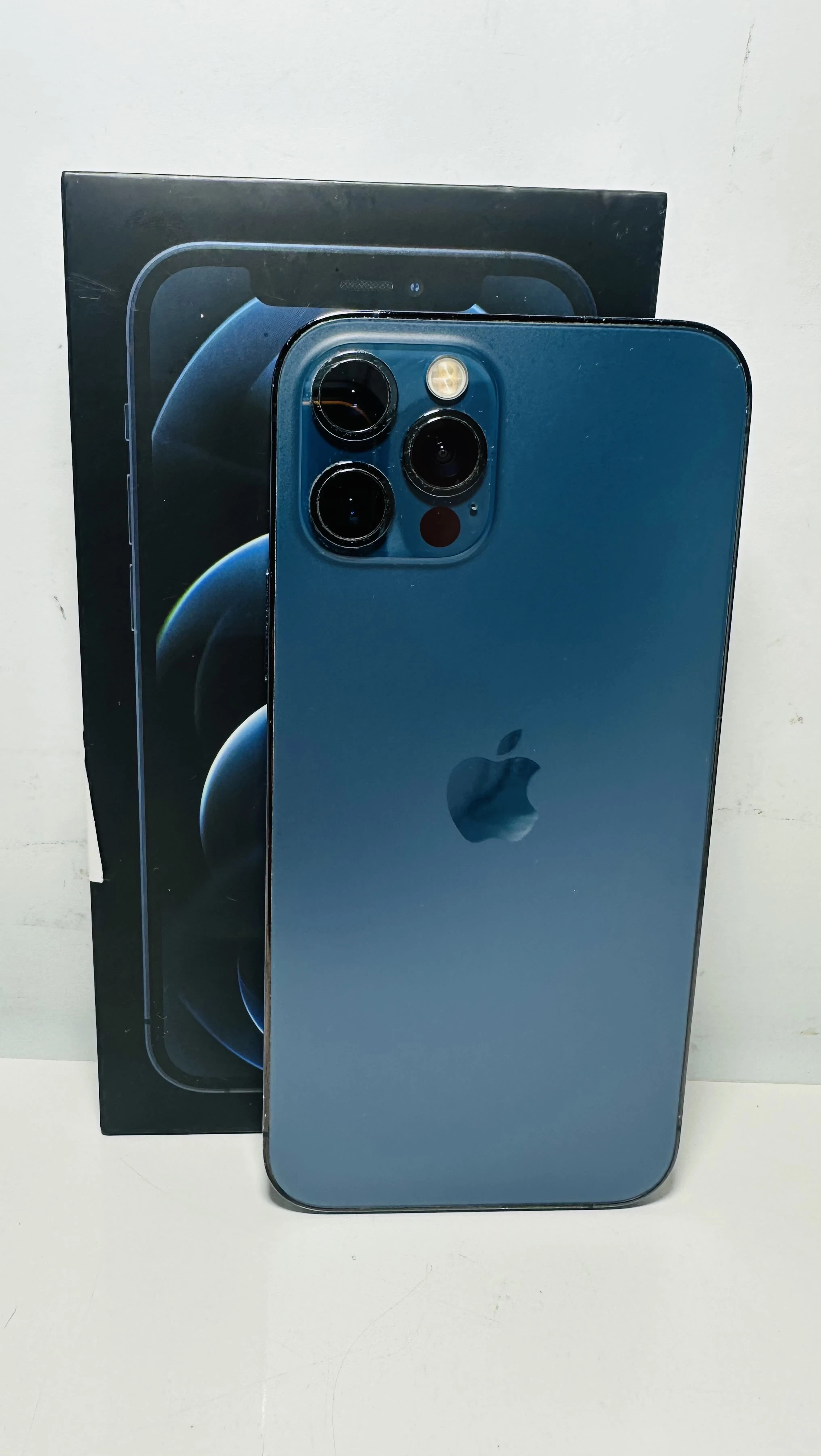 telefon-iphone-12-pro-6512gb-71-bat-niebieski-warto-okazja-ean-gtin-194252041314