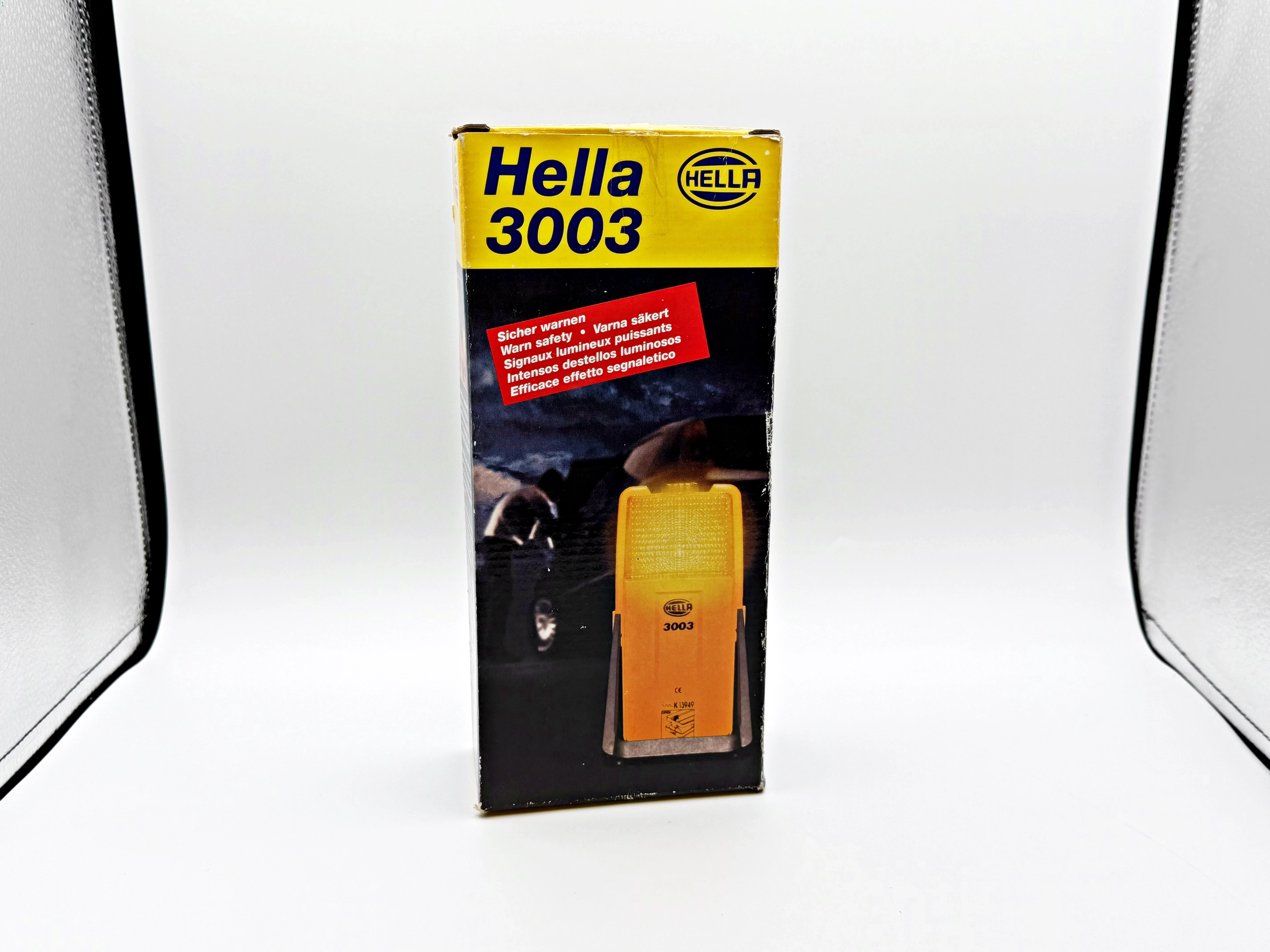 lampa-hella-3003-osiedle-czecha-96-poznan