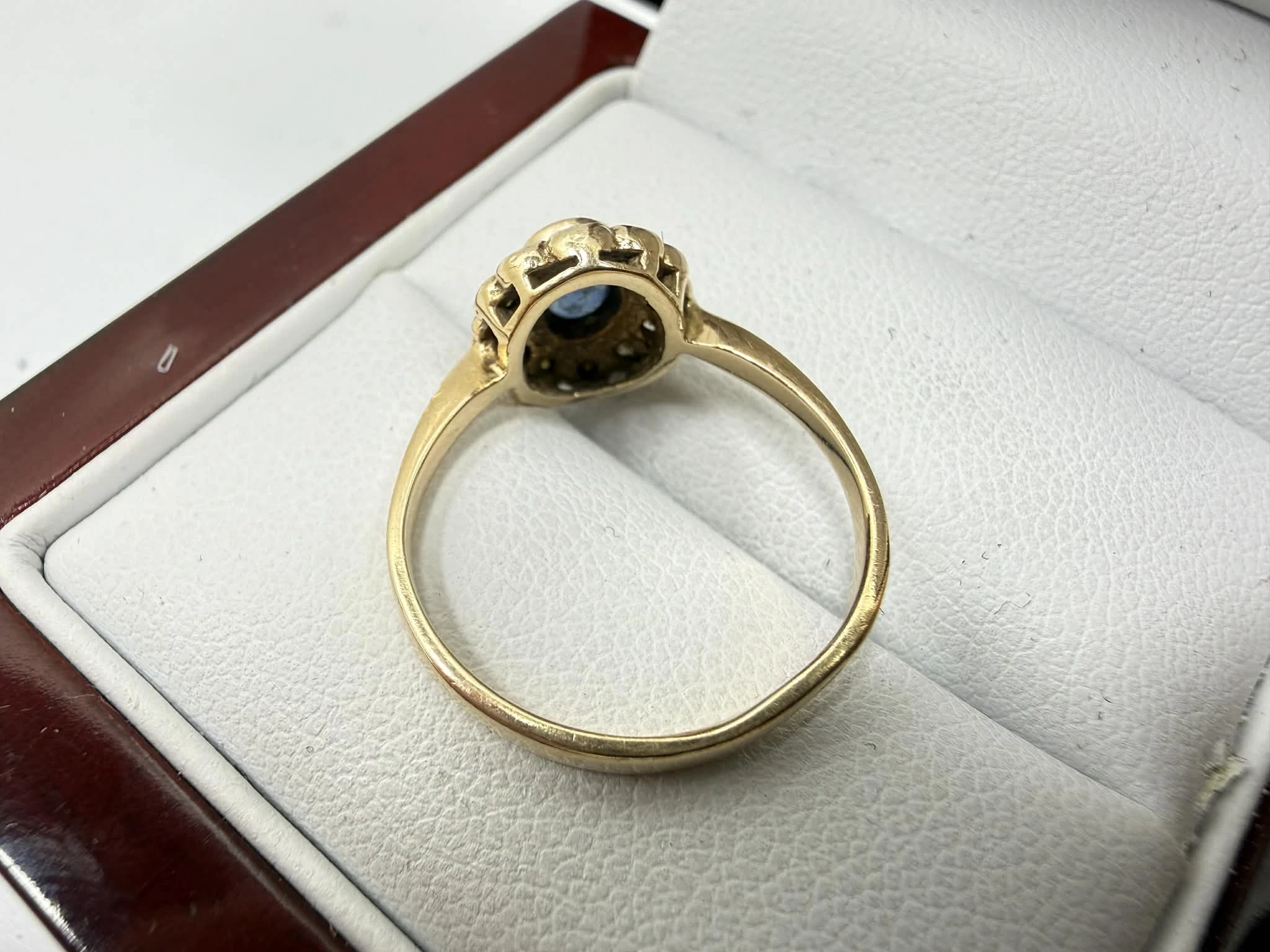 wyrob-jubilerski-uzywany-pierscionek-material-15835-2