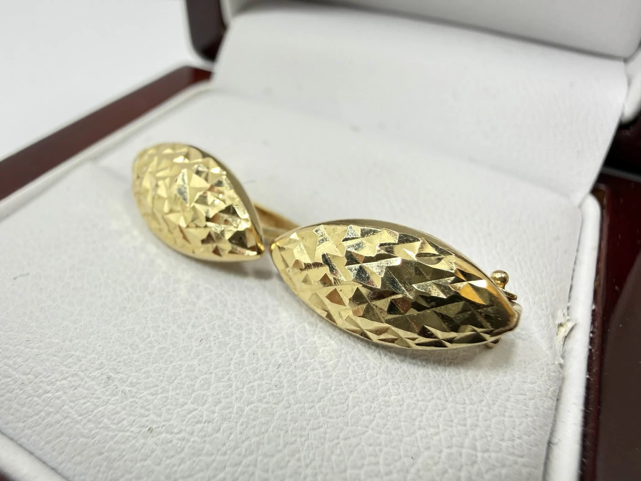 wyrob-jubilerski-uzywany-kolczyki-targowa-41-warszawa