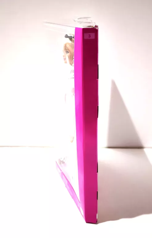 barbie-deluxe-style-kolekcjonerska-lalka-w-stroju-w-stylu-barbiecore-ean-gtin-5905957640727