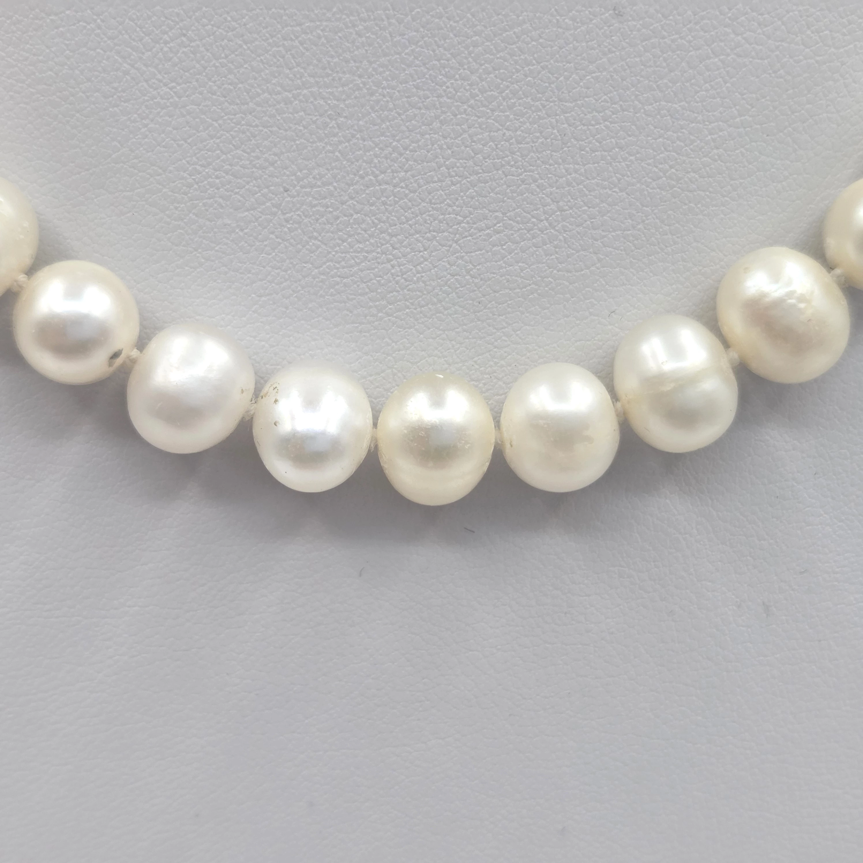 naszyjnik-perly-biale-4235g-44cm-ean-gtin-5900178550459