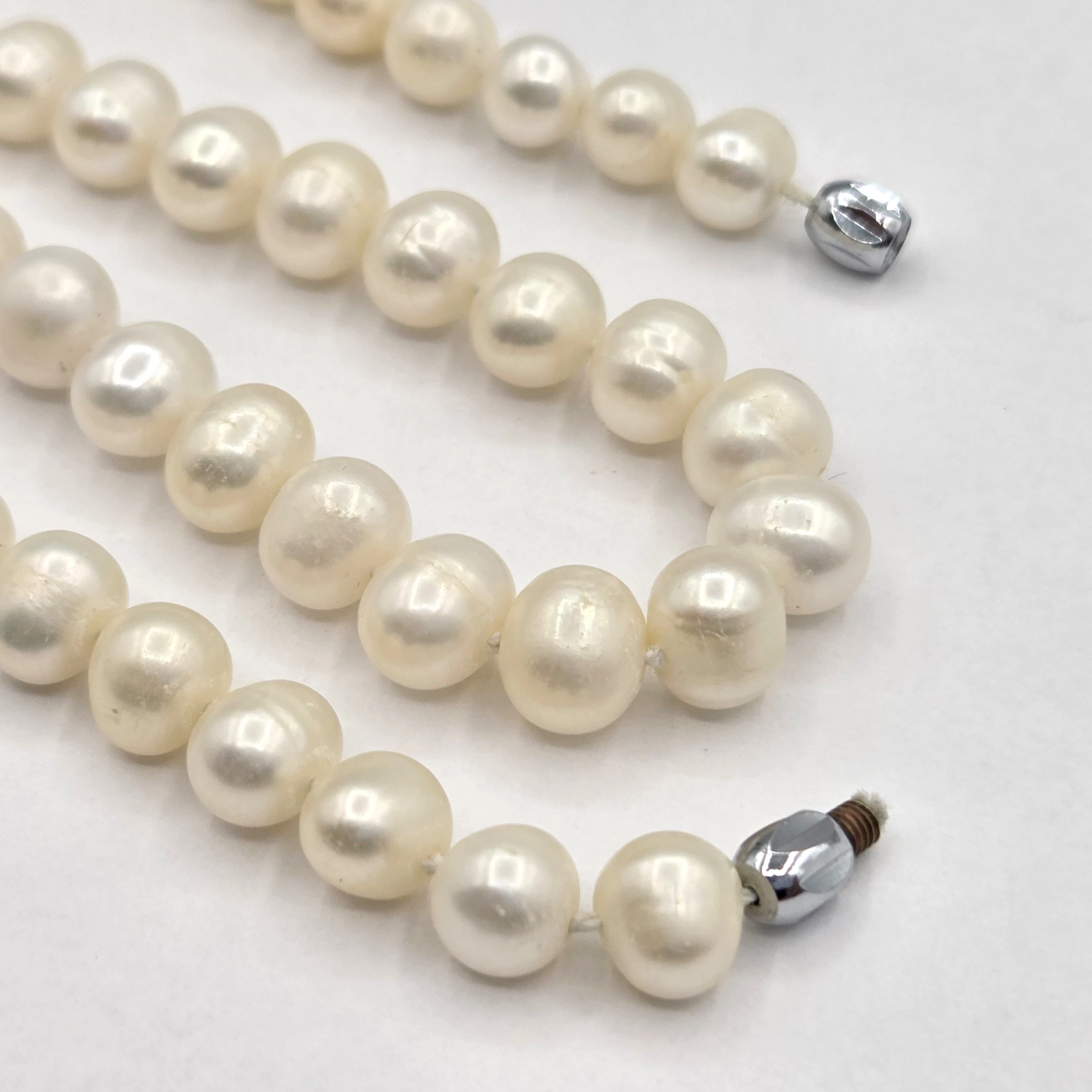 naszyjnik-perly-biale-4235g-44cm-motyw-129129-246990