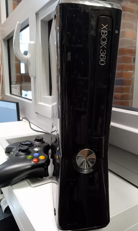 konsola-xbox360-kpl-wersja-konsoli-205974-225546
