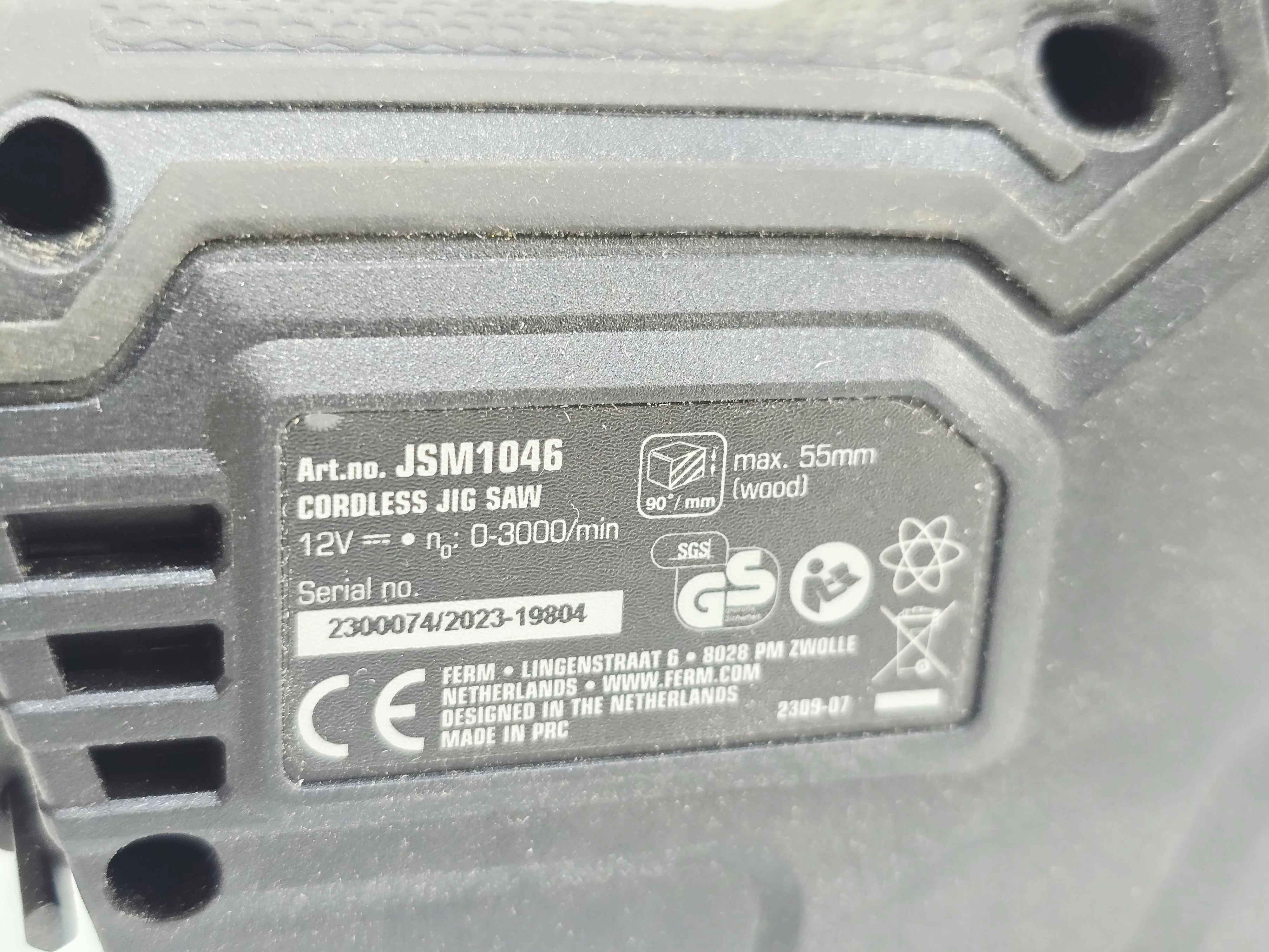 wyrzynarka-ferm-zasilanie-akumulatorowe-seria-ax-power