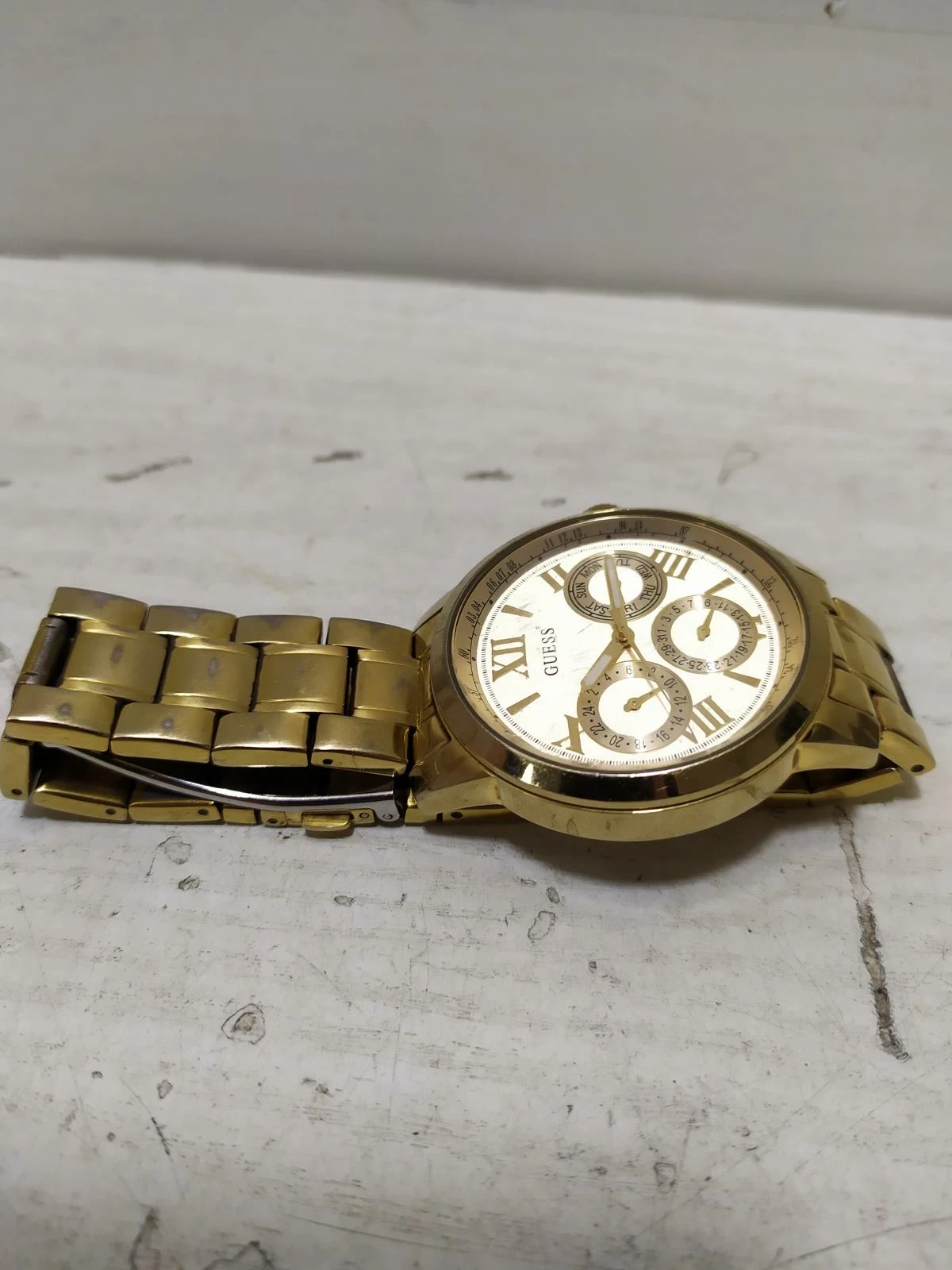 zegarek-guess-u0330l1-stan-11323-2