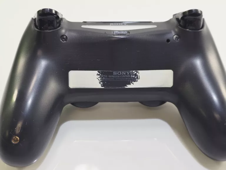 konsola-playstation-4-fat-2-gry-wersja-130590-1