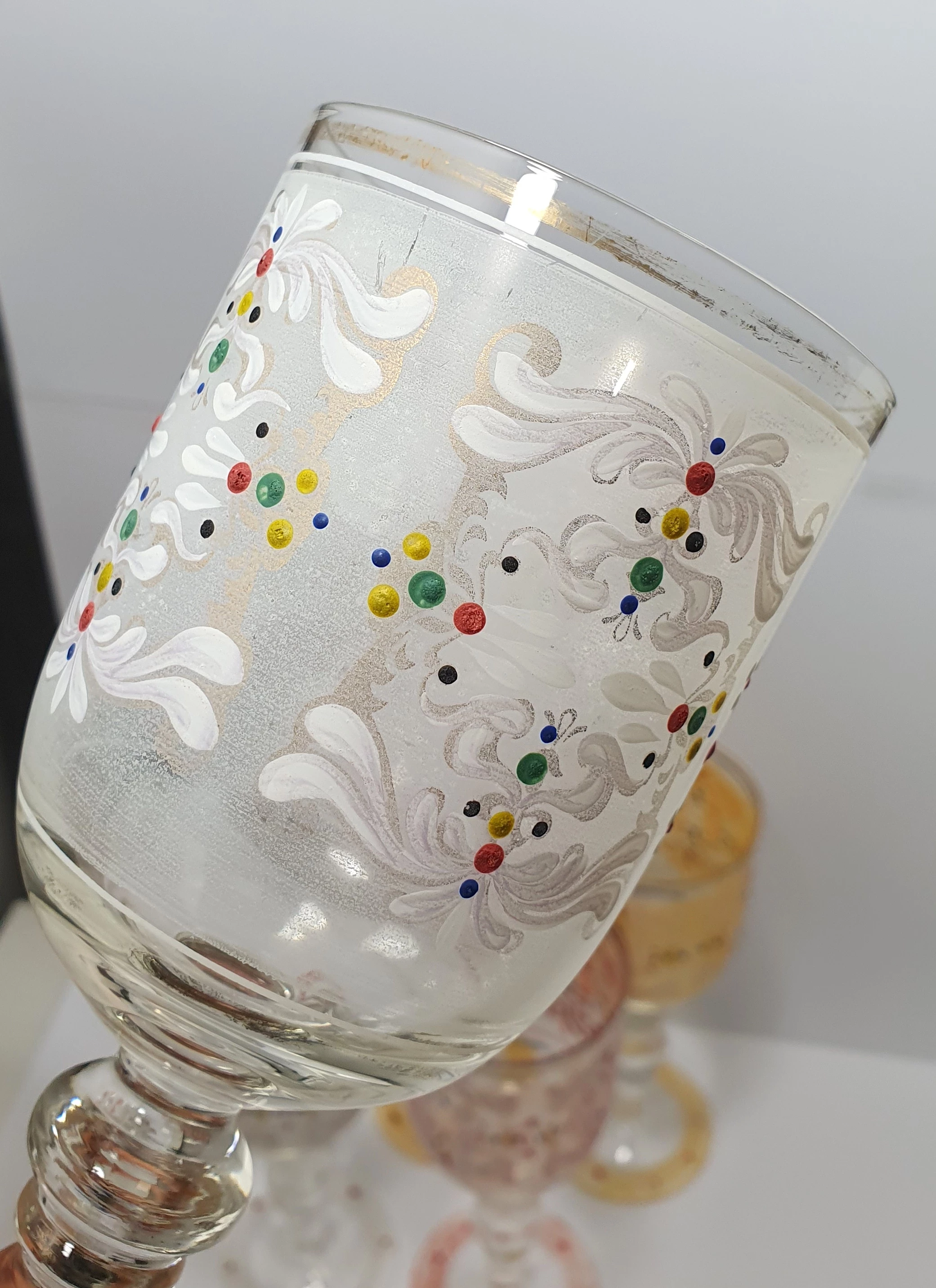 zestaw-kielichow-recznie-malowanych-bohemia-6-szt-producent-248914-1992569