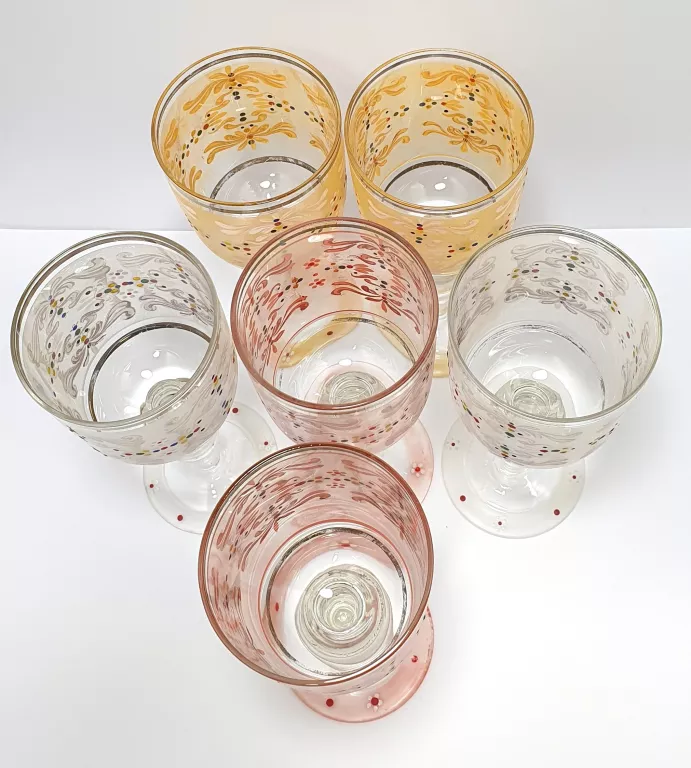 zestaw-kielichow-recznie-malowanych-bohemia-6-szt-material-dominujacy-249421-1217964