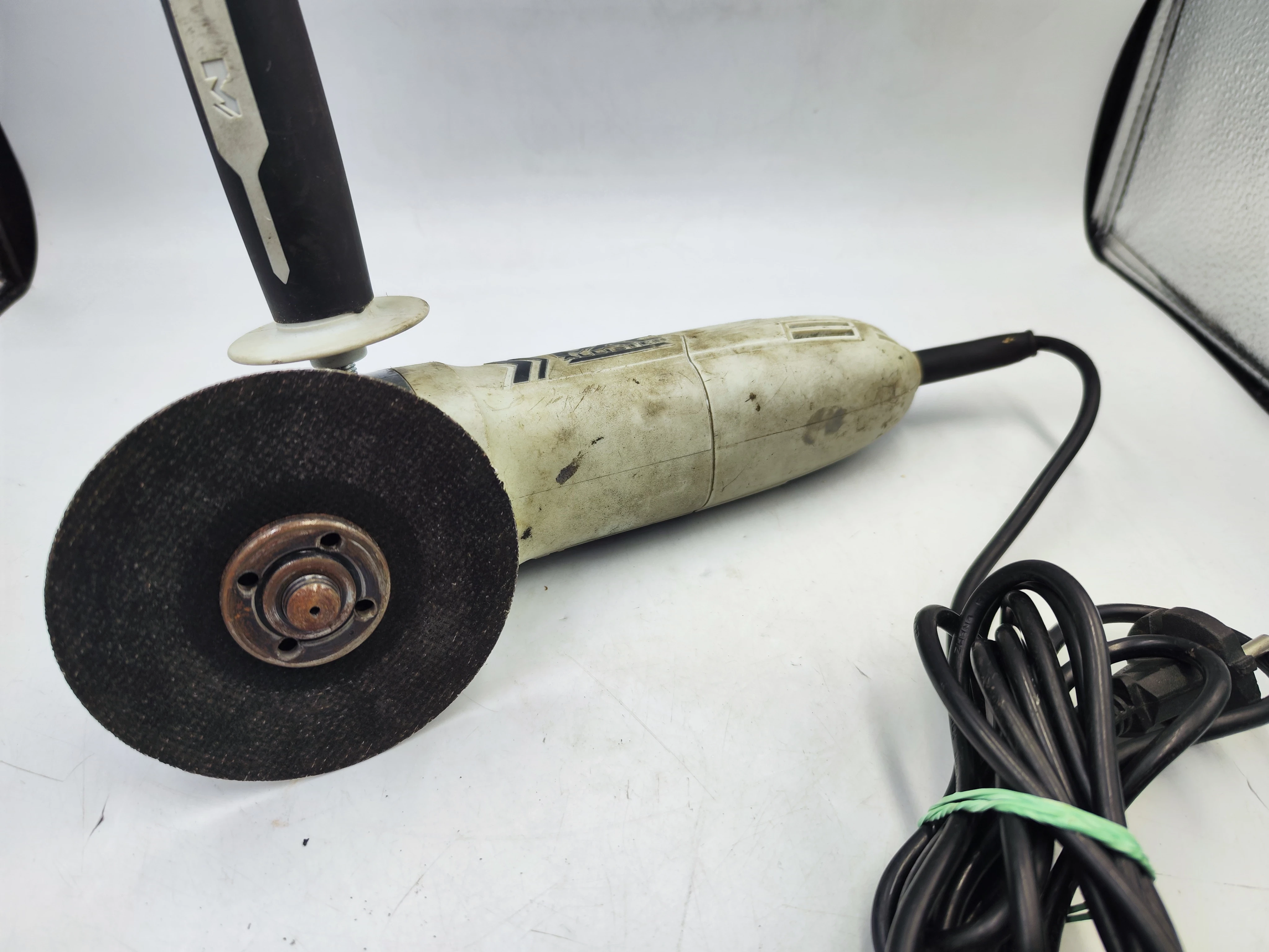 szlifierka-katowa-macallister-msag850gl-125-kod-producenta-msag850gl-125