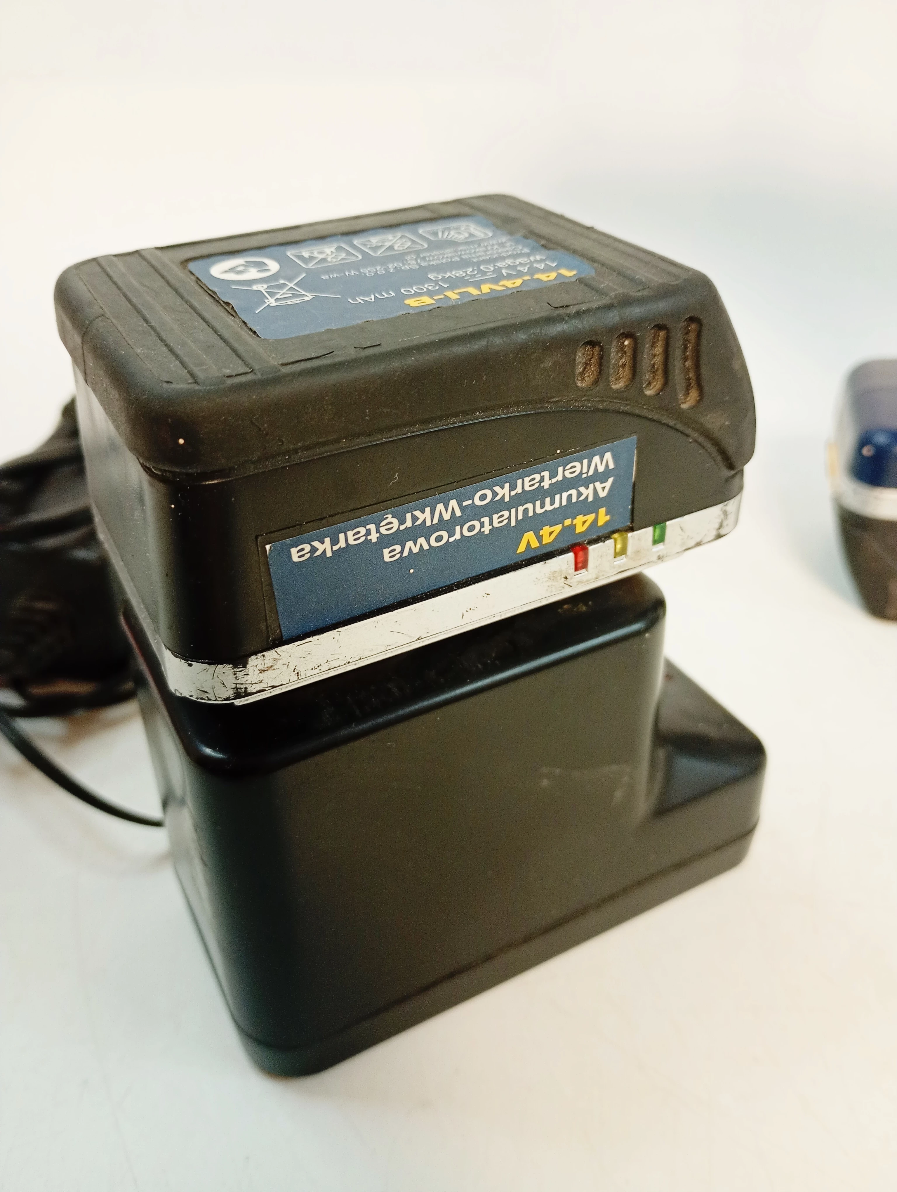 wkretarka-macallister-144v-ladowarka-2-aku-stan-11323-2