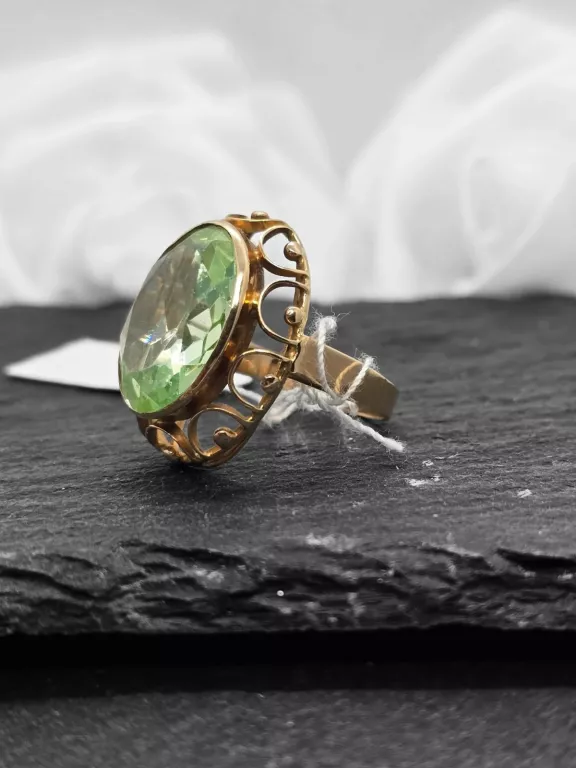 zloty-pierscionek-z-zielonym-kamieniem-585-697-kamien-17088-128