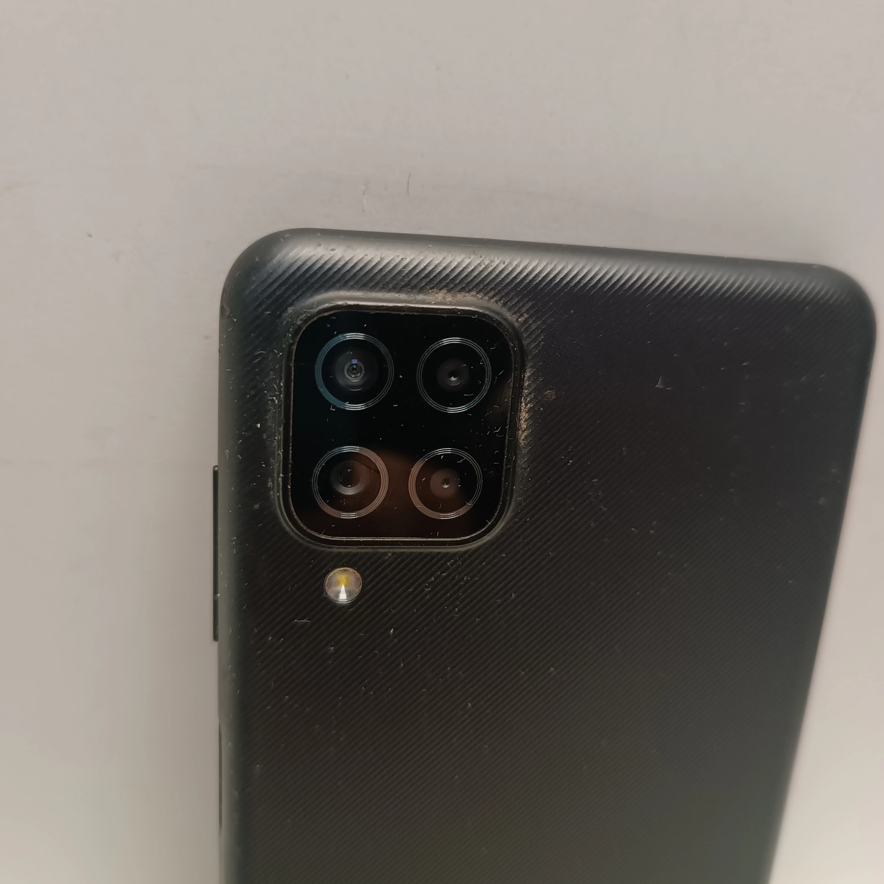 telefon-samsung-a12-464gb-opis-ean-gtin-8806090828089