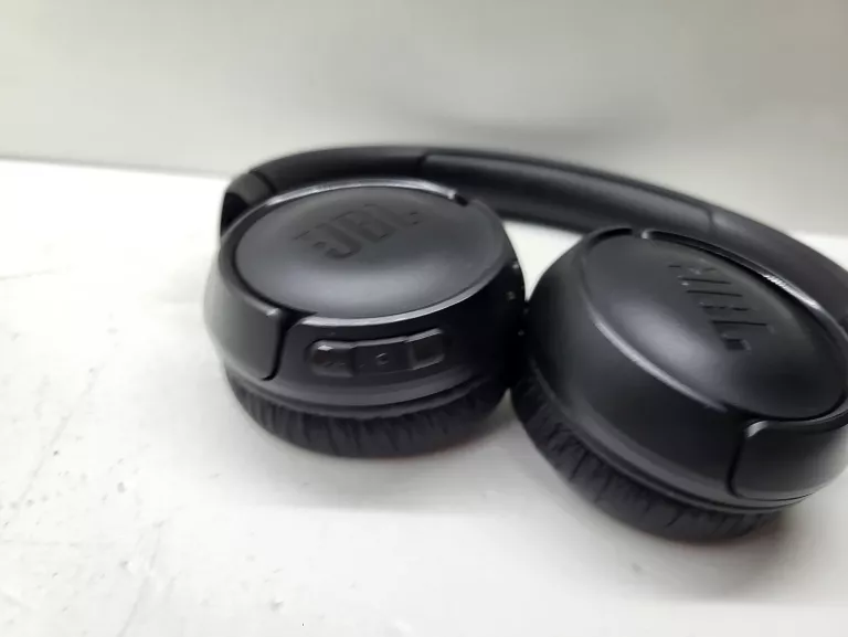 sluchawki-jbl-tune-520-bt-stan-11323-2