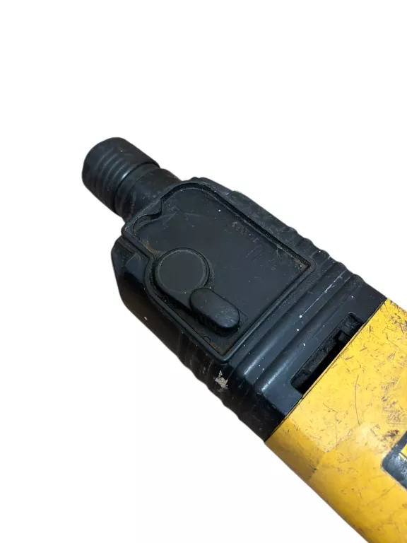 mlotowiertarka-dewalt-d25003-maksymalna-moc-65000