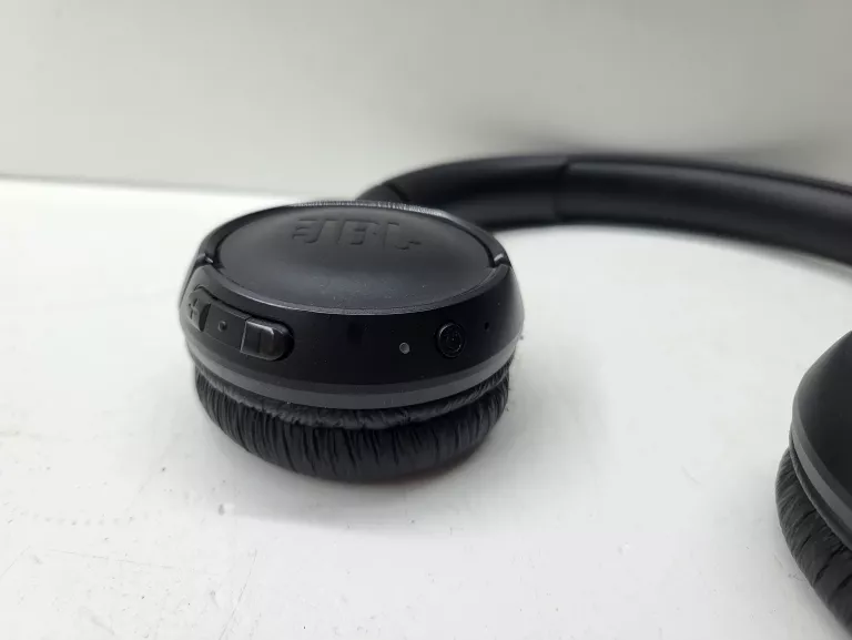 sluchawki-jbl-tune-520-bt-transmisja-sygnalu-203713-217785