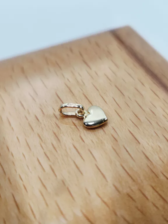 zlota-zawieszka-serce-585-022g-dabrowskiego-80-poznan-ska