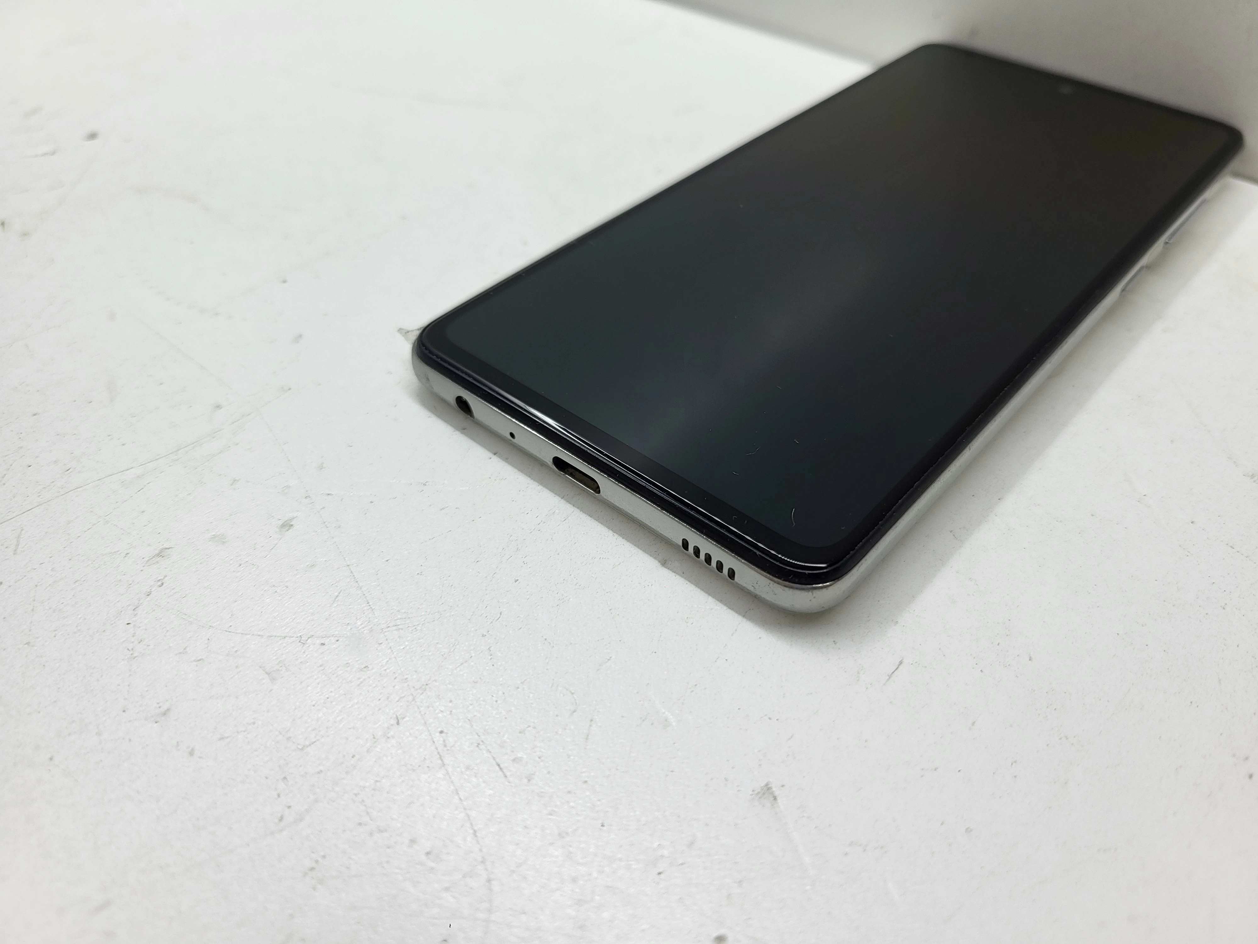 telefon-samsung-galaxy-a52s-pekniety-wbudowana-pamiec-202869-214189