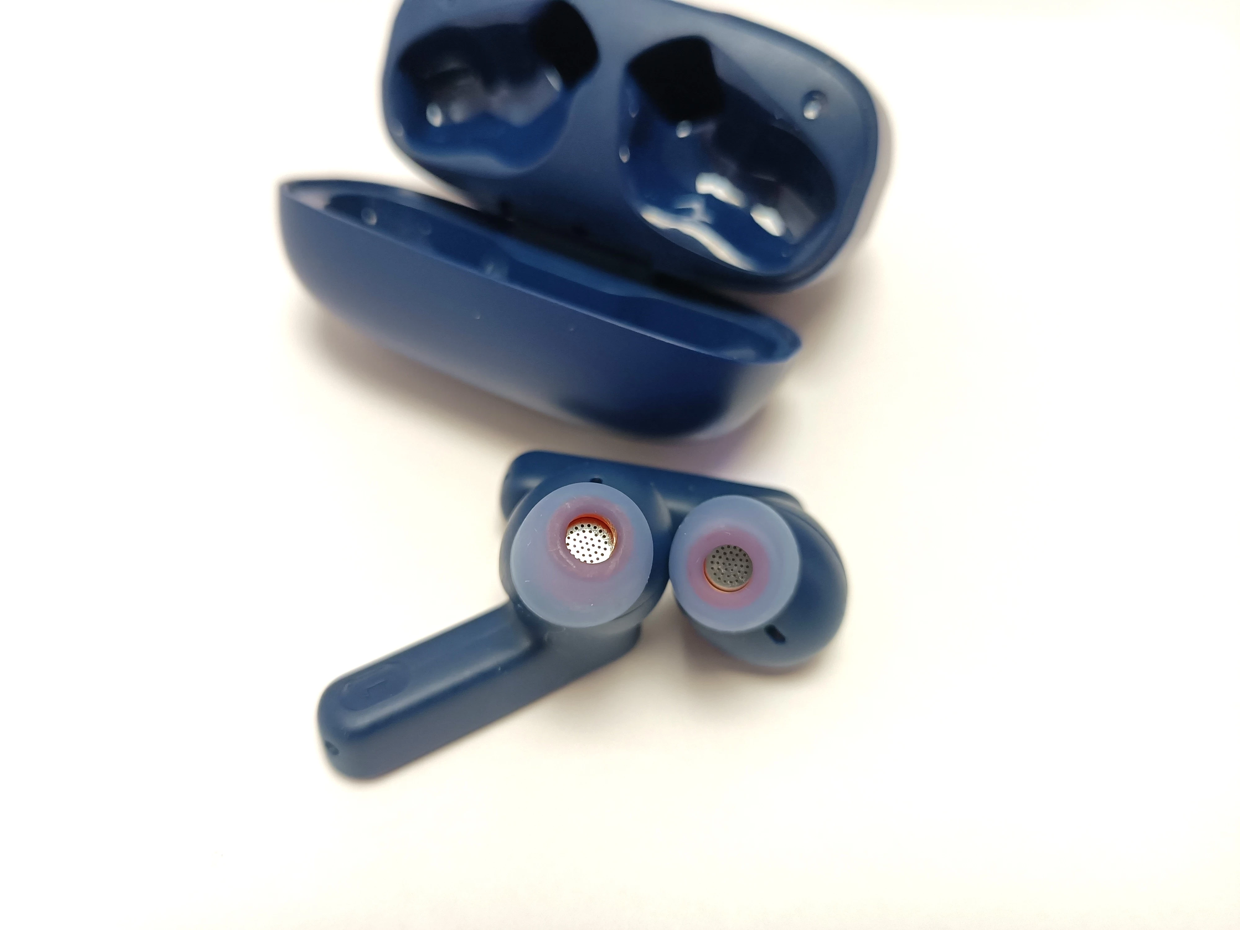 sluchawki-jbl-tune230nc-kolor-dominujacy-129357-5