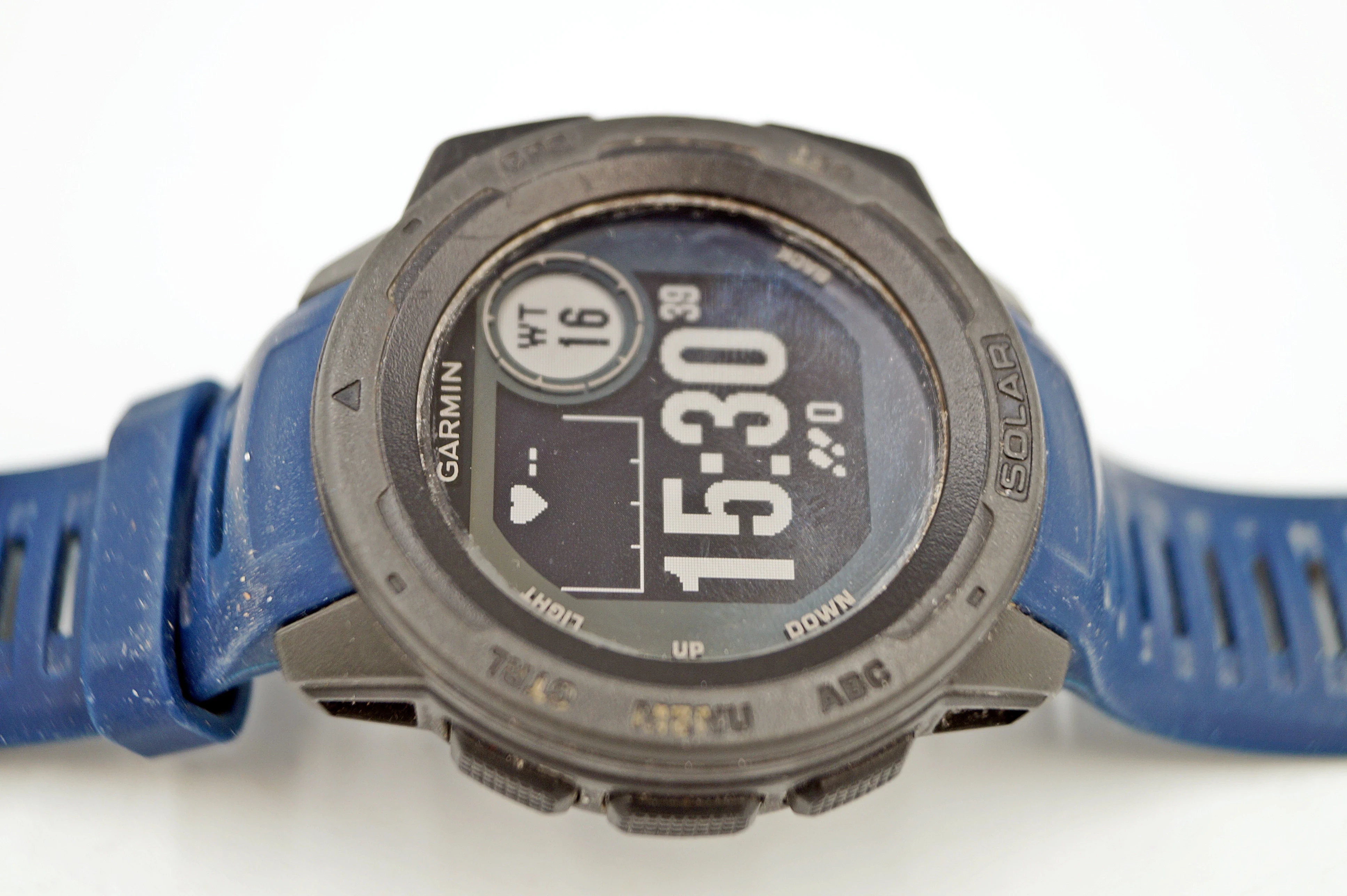 smartwatch-garmin-instinct-solar-niebieski-wysokosc-koperty-4500