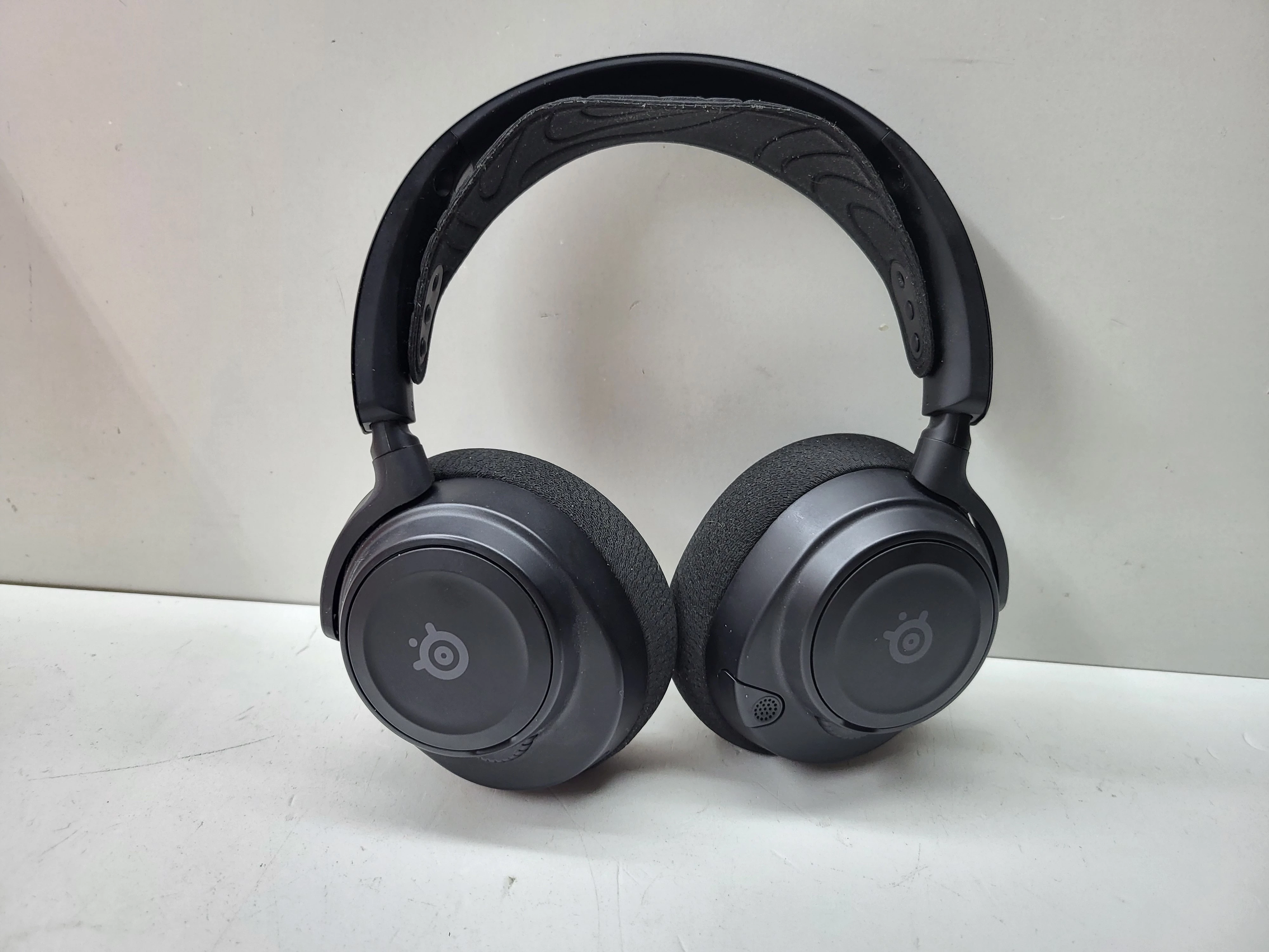 sluchawki-steelseries-arctis-nova-7-komplet-kolor-249512-1647413