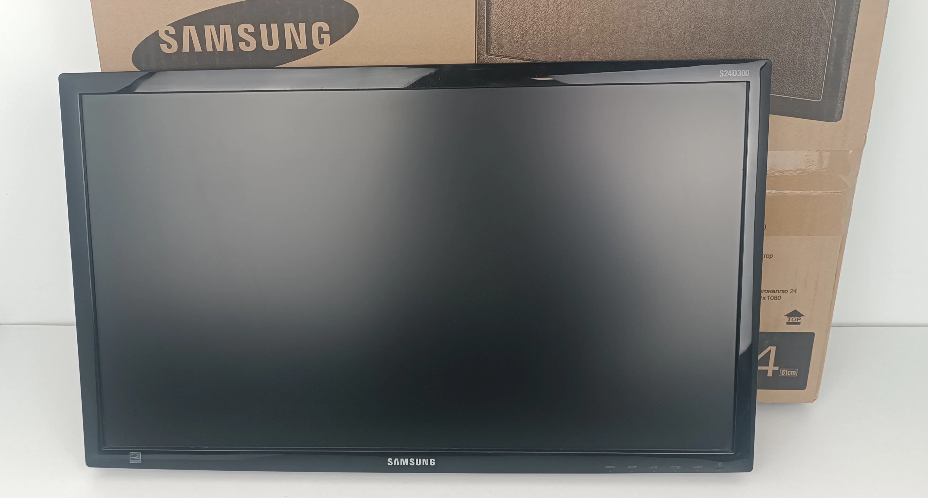 monitor-samsung-s24d300hs-ean-gtin-8806086000475