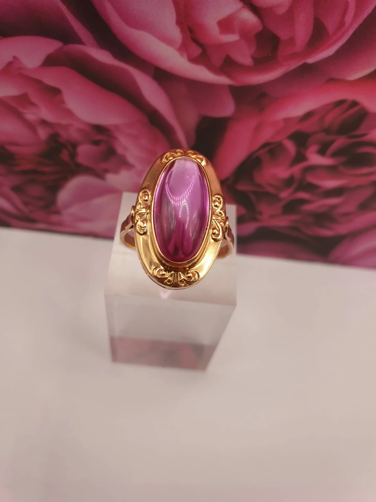 zloty-pierscien-z-rozowym-oczkiem-proba-585-r-22-kazimierza-wielkiego-37-olkusz