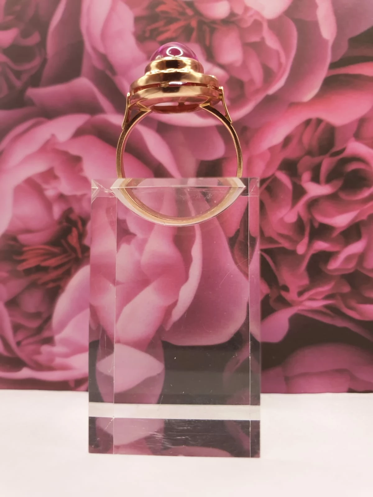 zloty-pierscien-z-rozowym-oczkiem-proba-585-r-22-liczba-kamieni-1