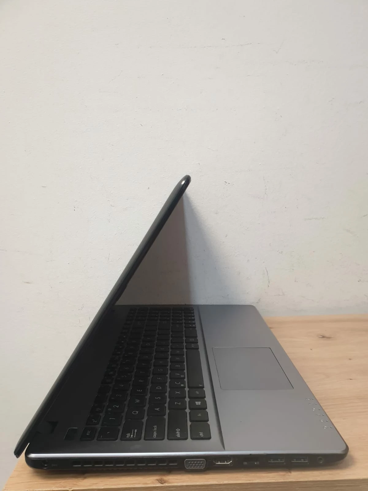 laptop-asus-r510l-x550lc-intel-i5-4gb-ram-win-8-typ-dysku-twardego-128550-2