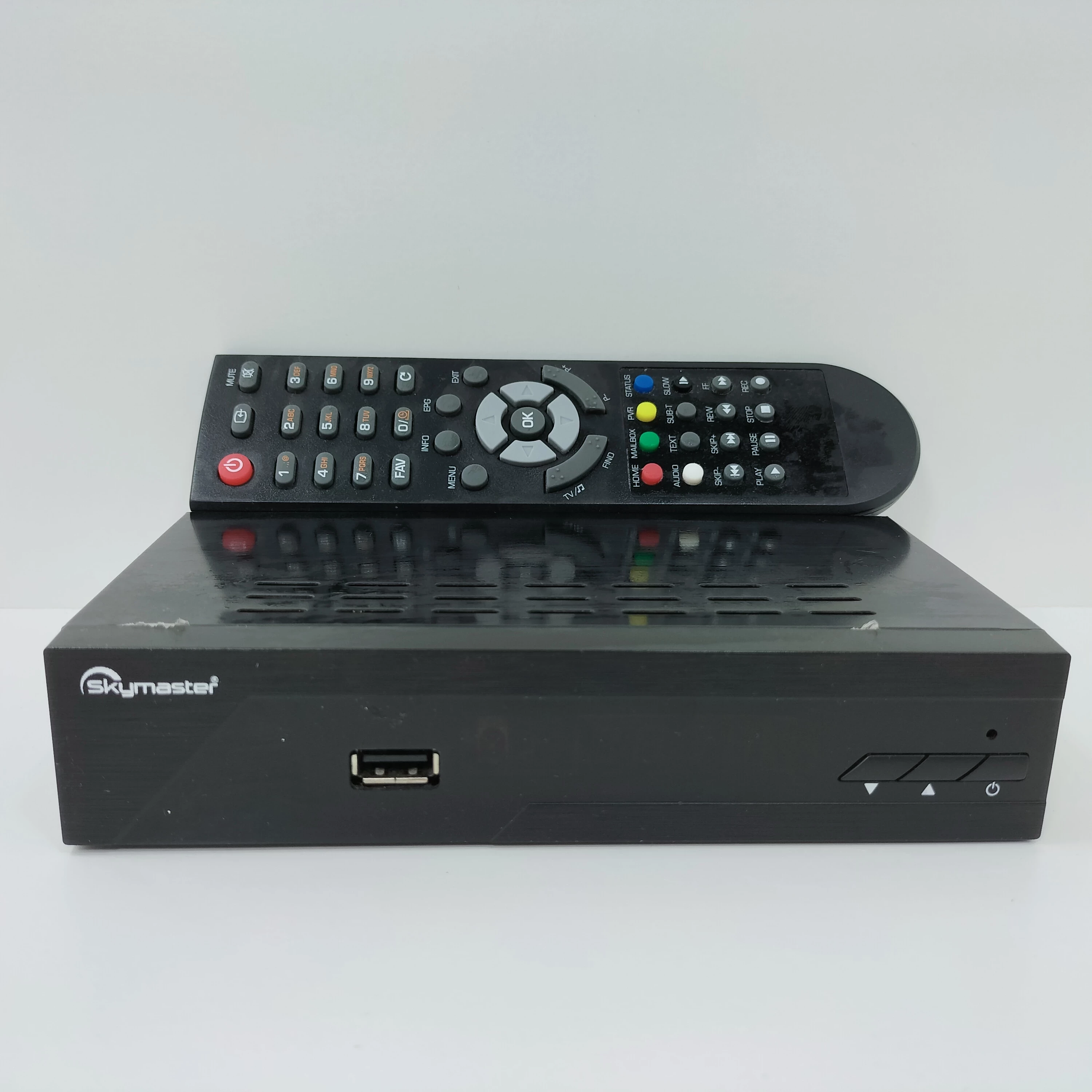 dekoder-skymaster-h265-pilot-1-maja-191-bialogard