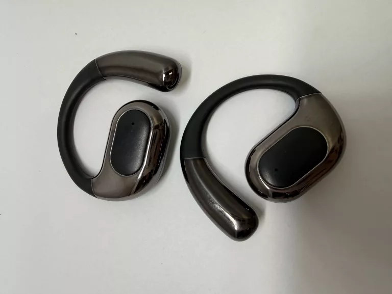 sluchawki-bezprzewodowe-zauszne-kolor-dominujacy-129357-3