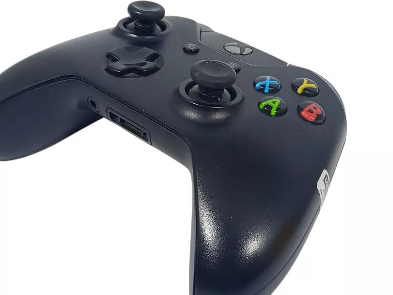 pad-xbox-one-sx-czarny-sposob-podlaczenia-210654-2