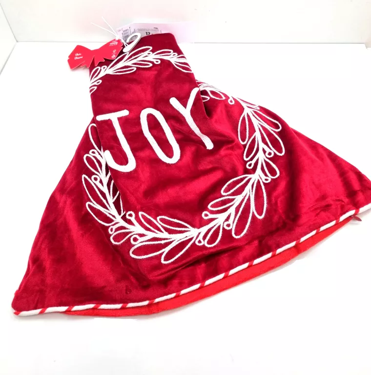 poszewka-swiateczka-4040-czerwona-marszalkowska-85-warszawa