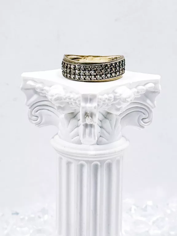 sliczny-zloty-pierscionek-z-cyrkoniami-8-karatowy-r14-stan-11323-2