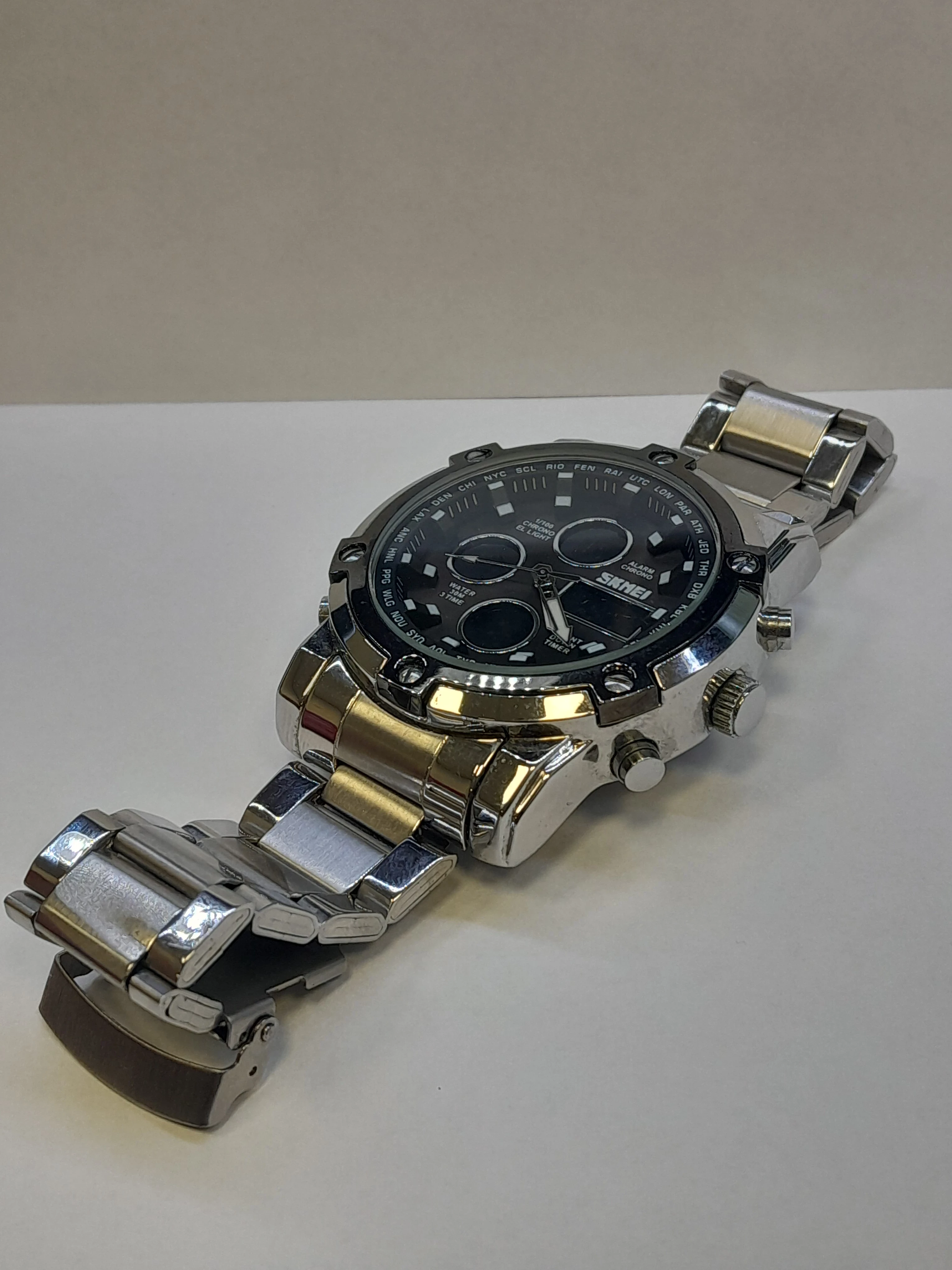 zegarek-skmei-water-resistant-ksztalt-koperty-129223-2