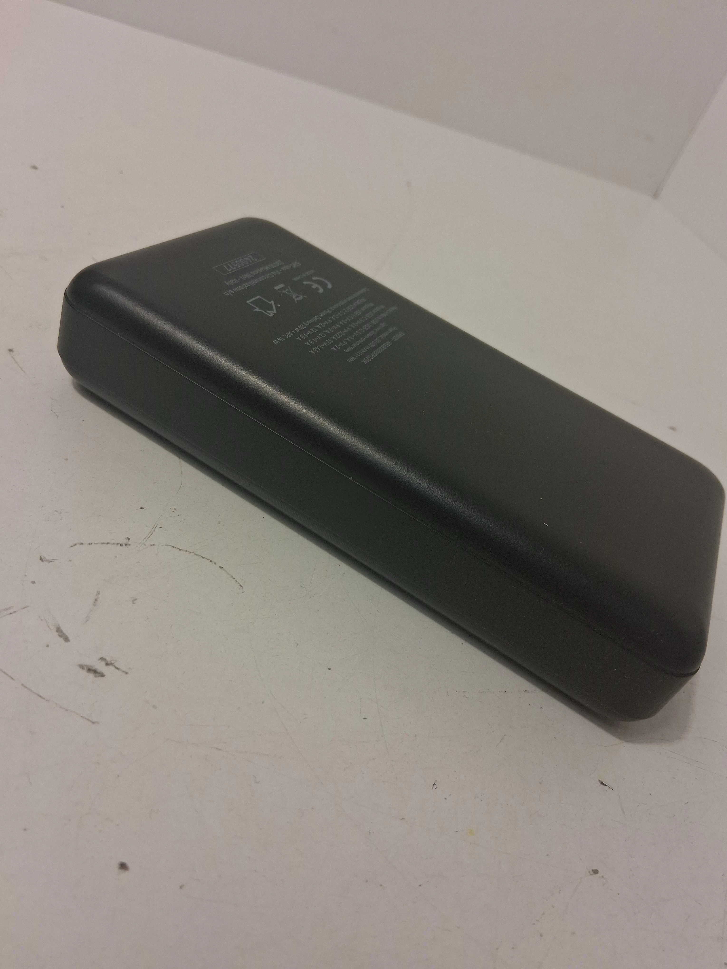 powerbank-reinston-30000-mha-typ-akumulatora-210258-242102