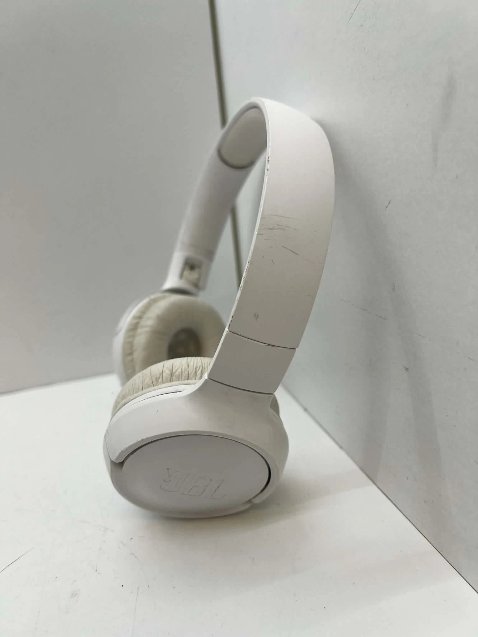 sluchawki-nauszne-bt-jbl-520bt-biale-rodzaj-sluchawek-203681-217745