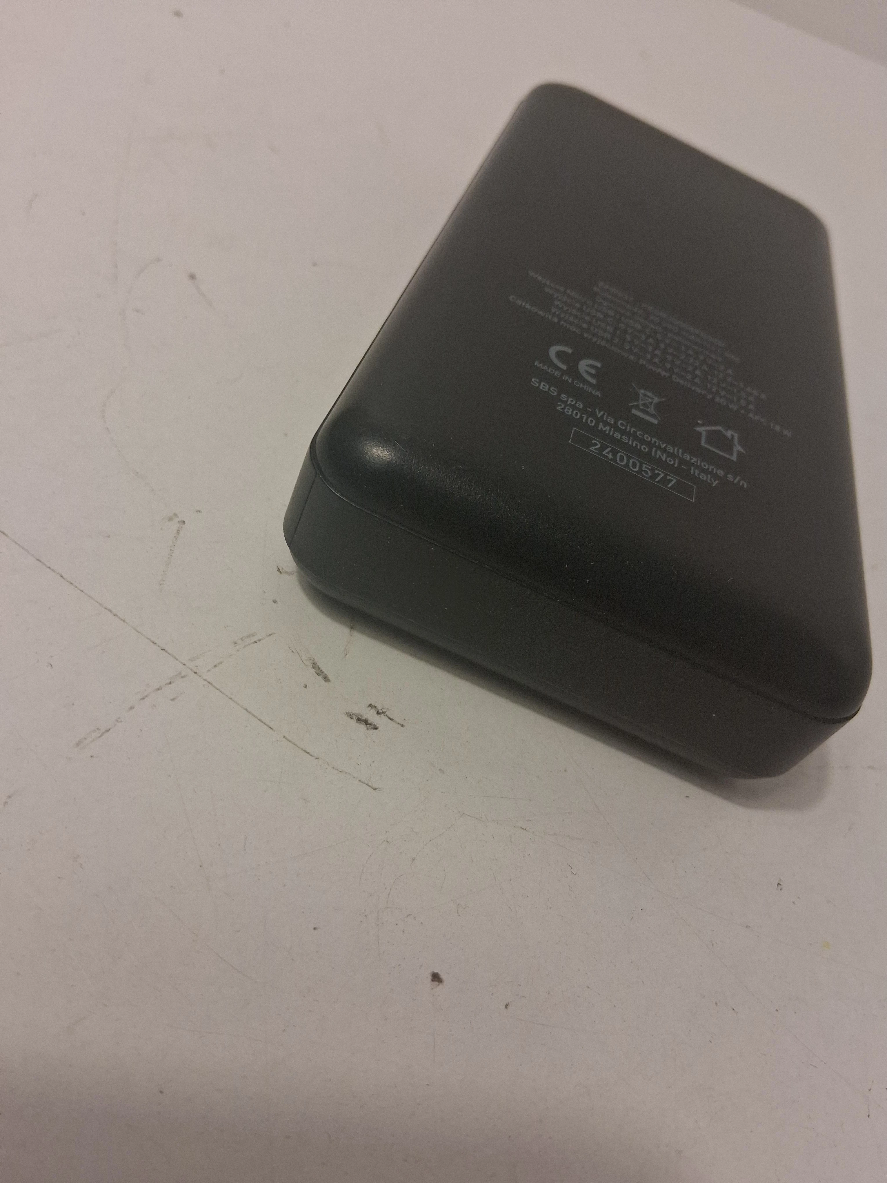 powerbank-reinston-30000-mha-pojemnosc-akumulatora-30000