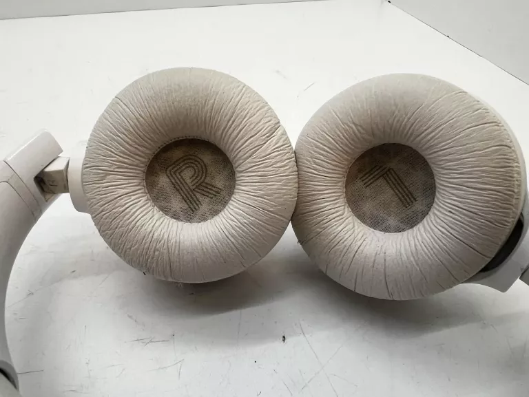 sluchawki-nauszne-bt-jbl-520bt-biale-stan-11323-2