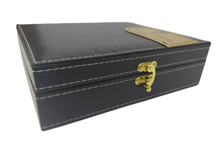 zestaw-do-wina-royal-treasure-w-skorzanym-pudelku-seria-royal-treasure