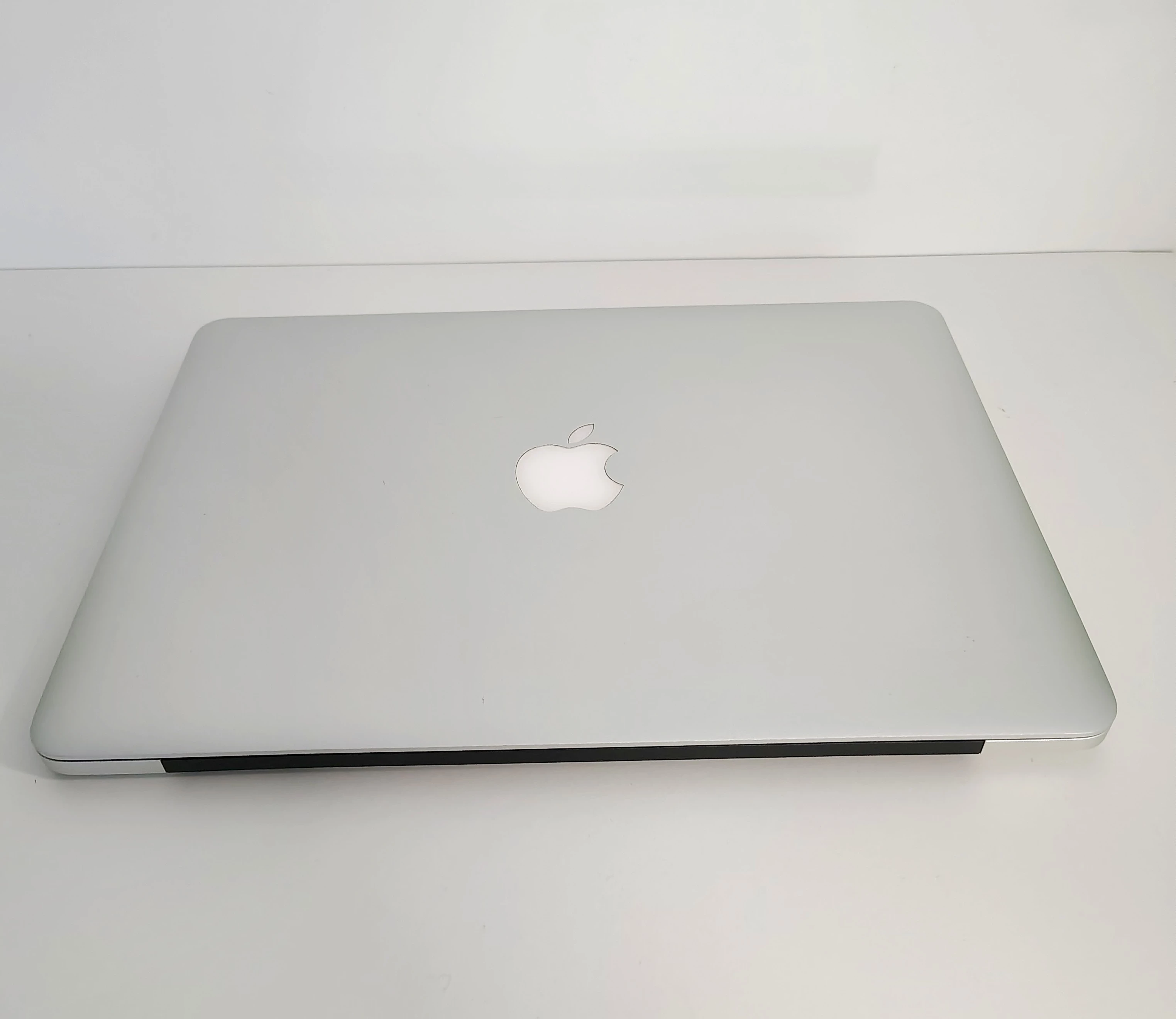 laptop-apple-macbook-pro-a1502-2013-13-intel-core-i5-16-gb-512-gb-seria-procesora-4366-20